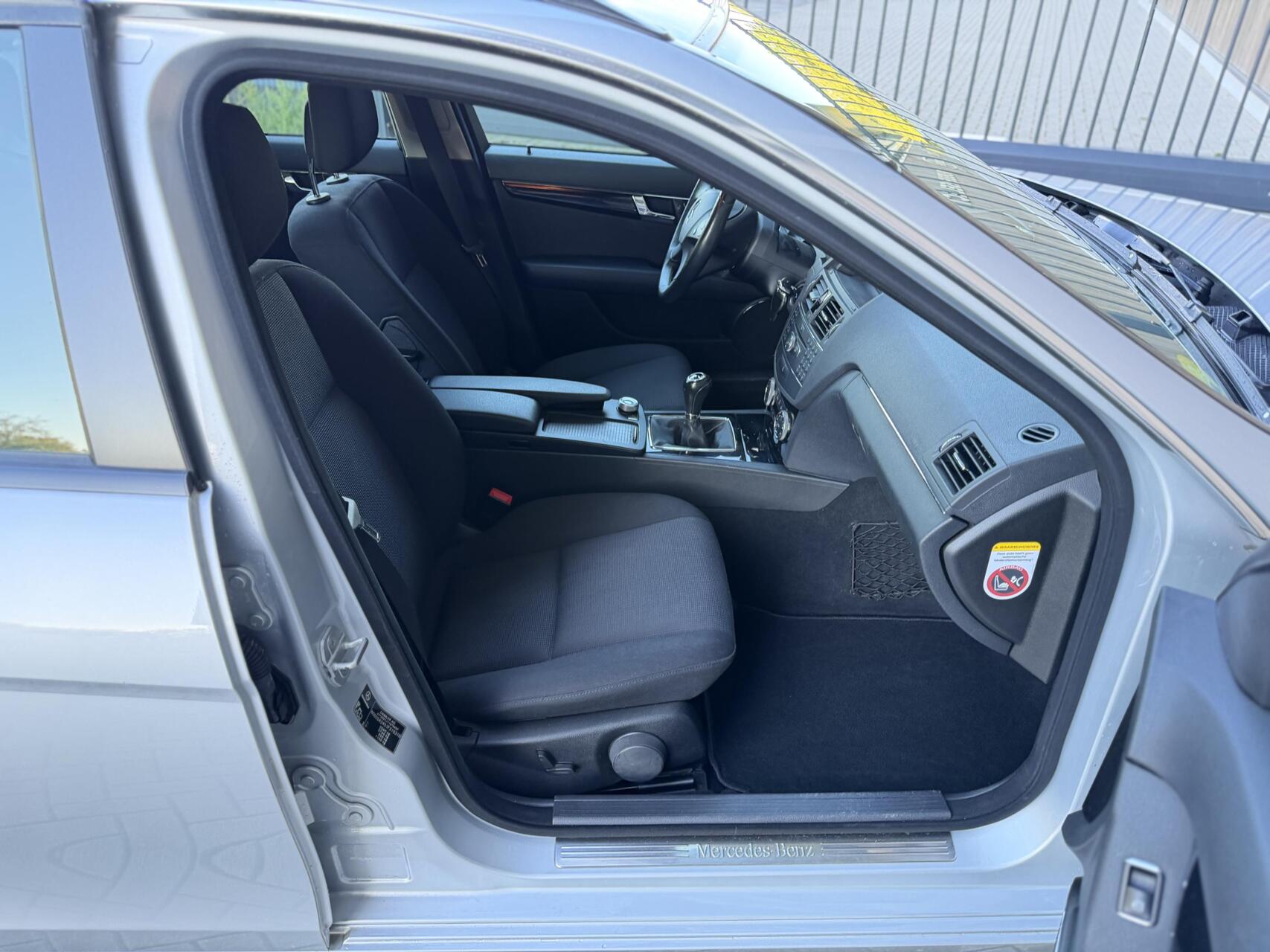 Foto van Mercedes-Benz C 180 Kompressor