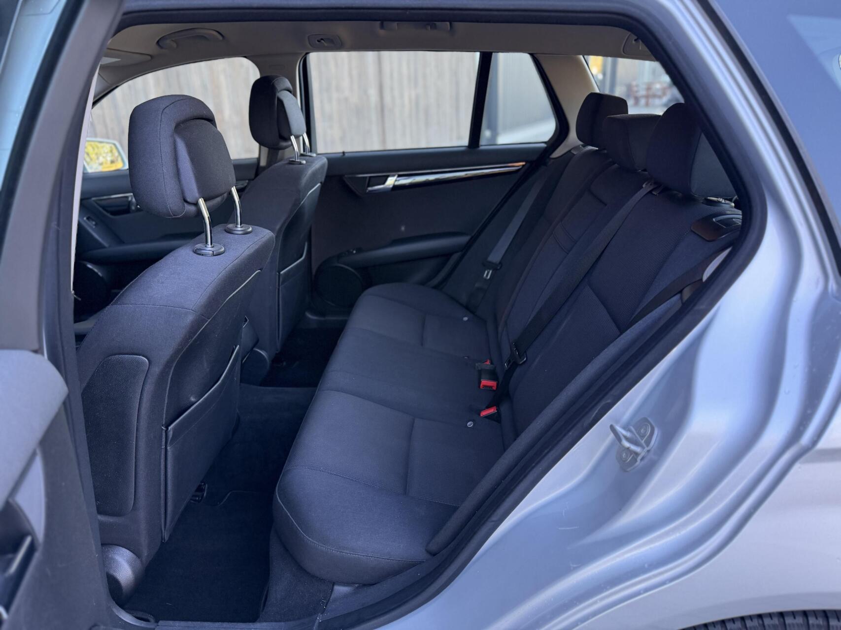 Foto van Mercedes-Benz C 180 Kompressor