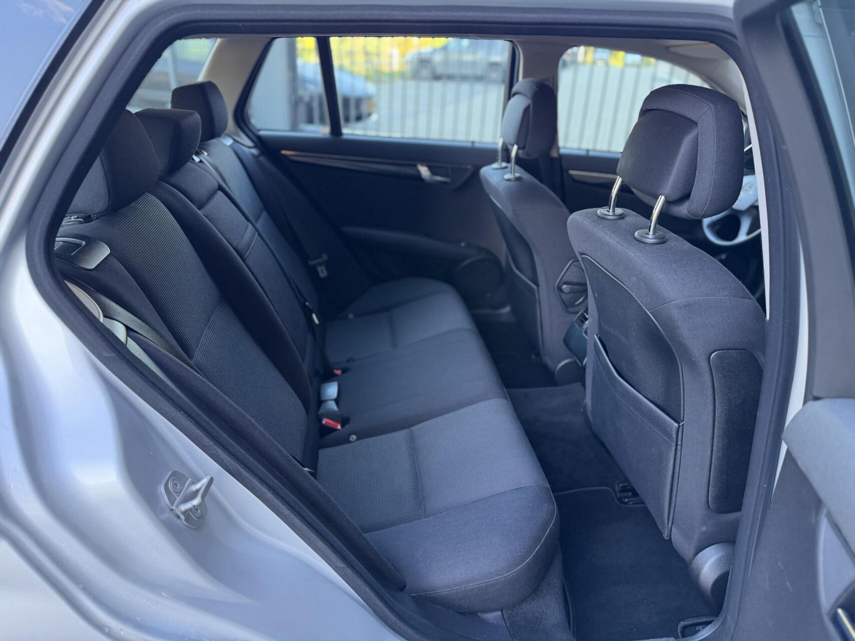Foto van Mercedes-Benz C 180 Kompressor