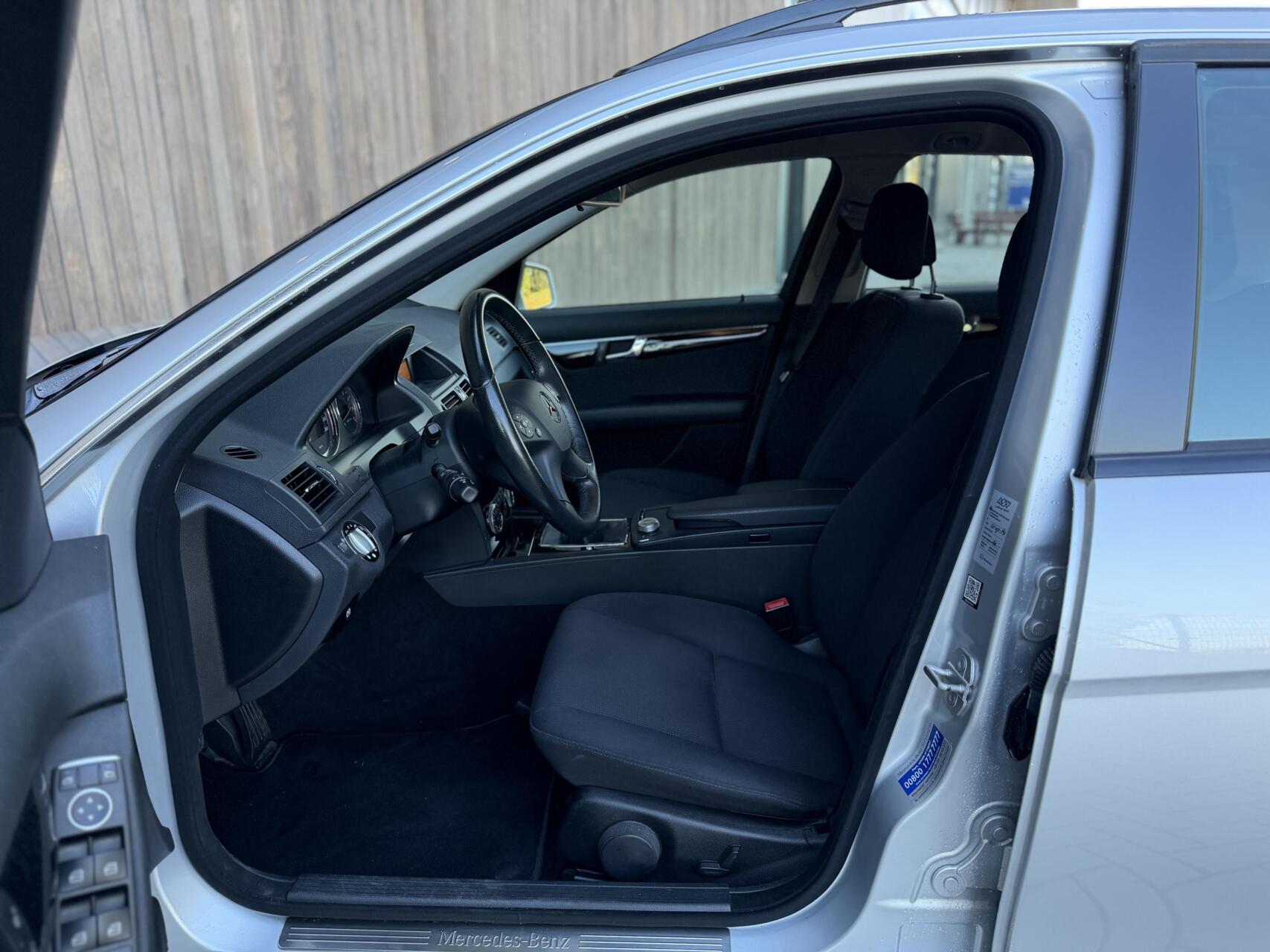 Foto van Mercedes-Benz C 180 Kompressor
