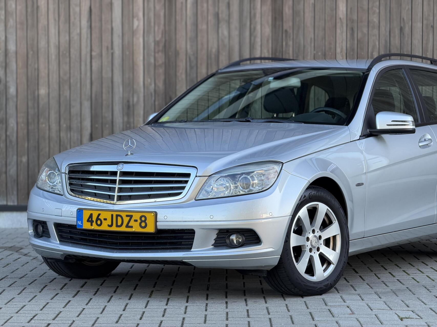Foto van Mercedes-Benz C 180 Kompressor