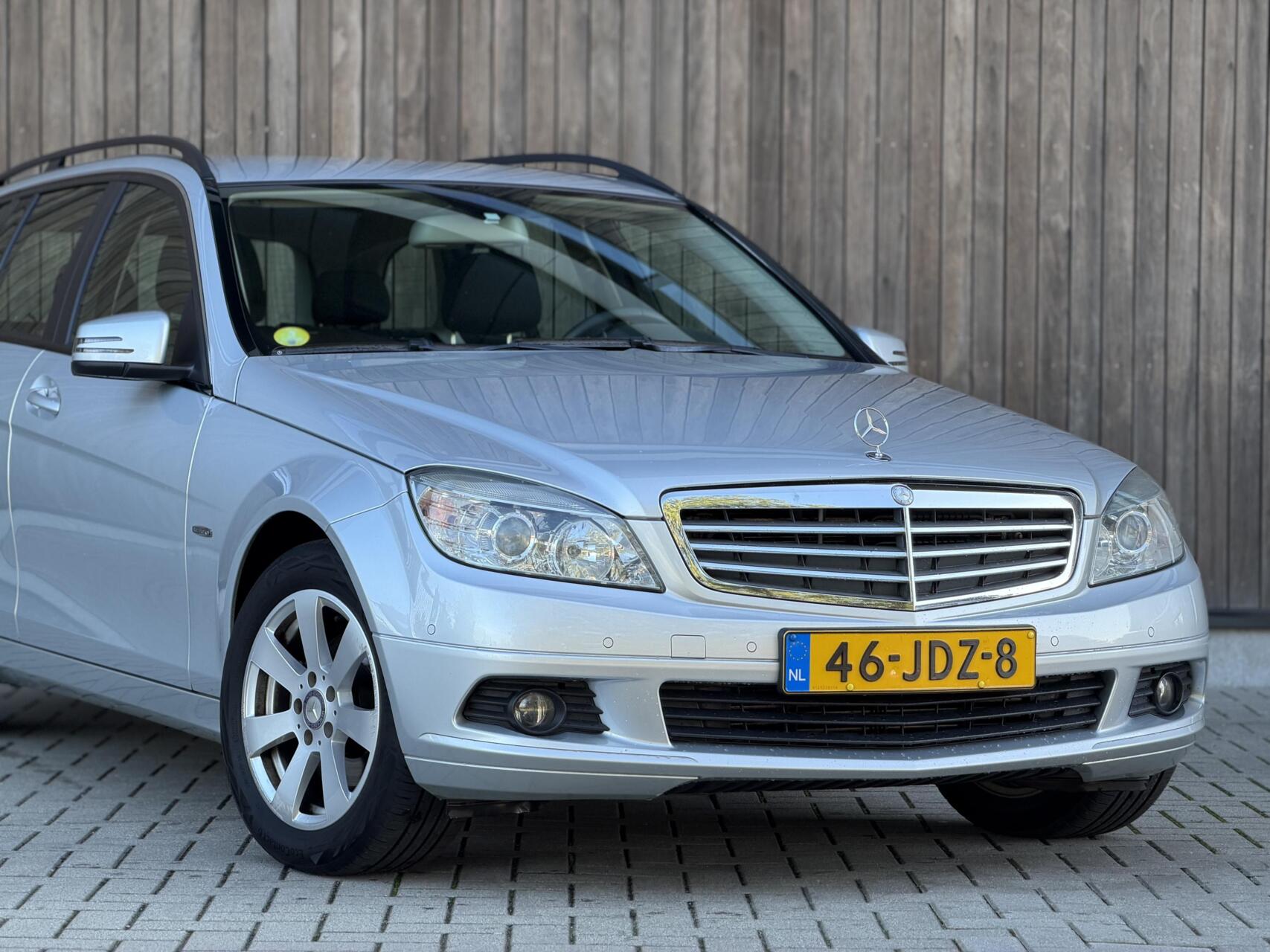 Foto van Mercedes-Benz C 180 Kompressor