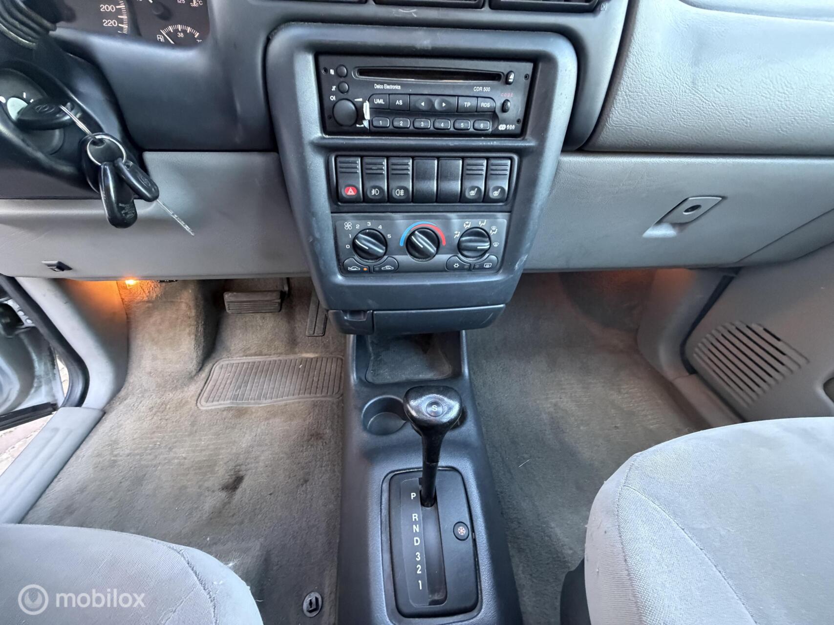 Foto van Opel Opel Sintra