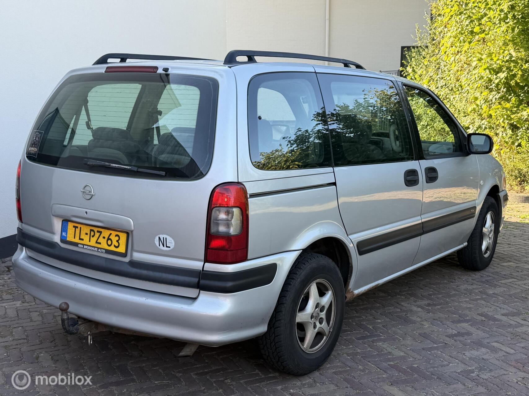Foto van Opel Opel Sintra