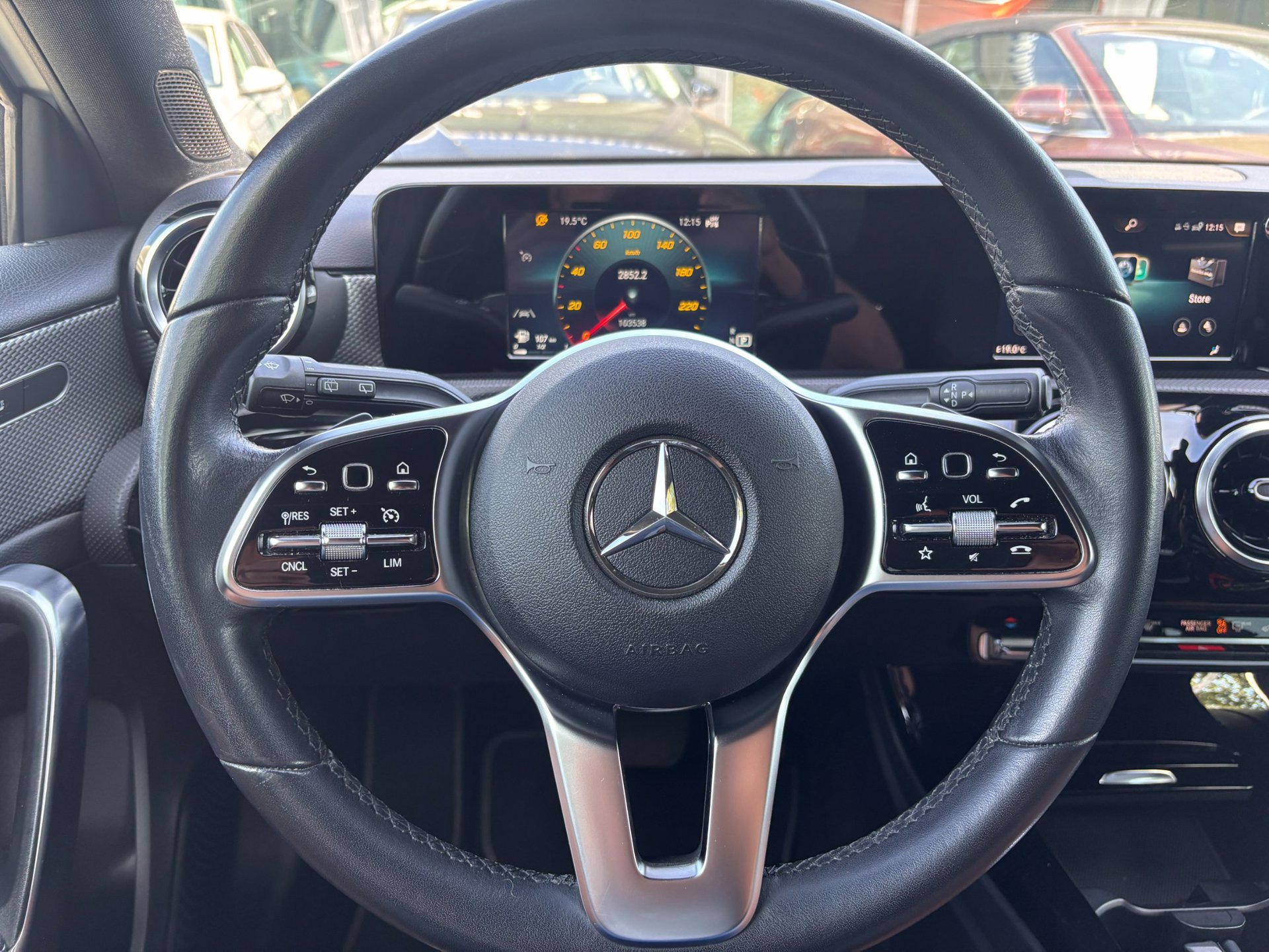 Foto van Mercedes-Benz A 200