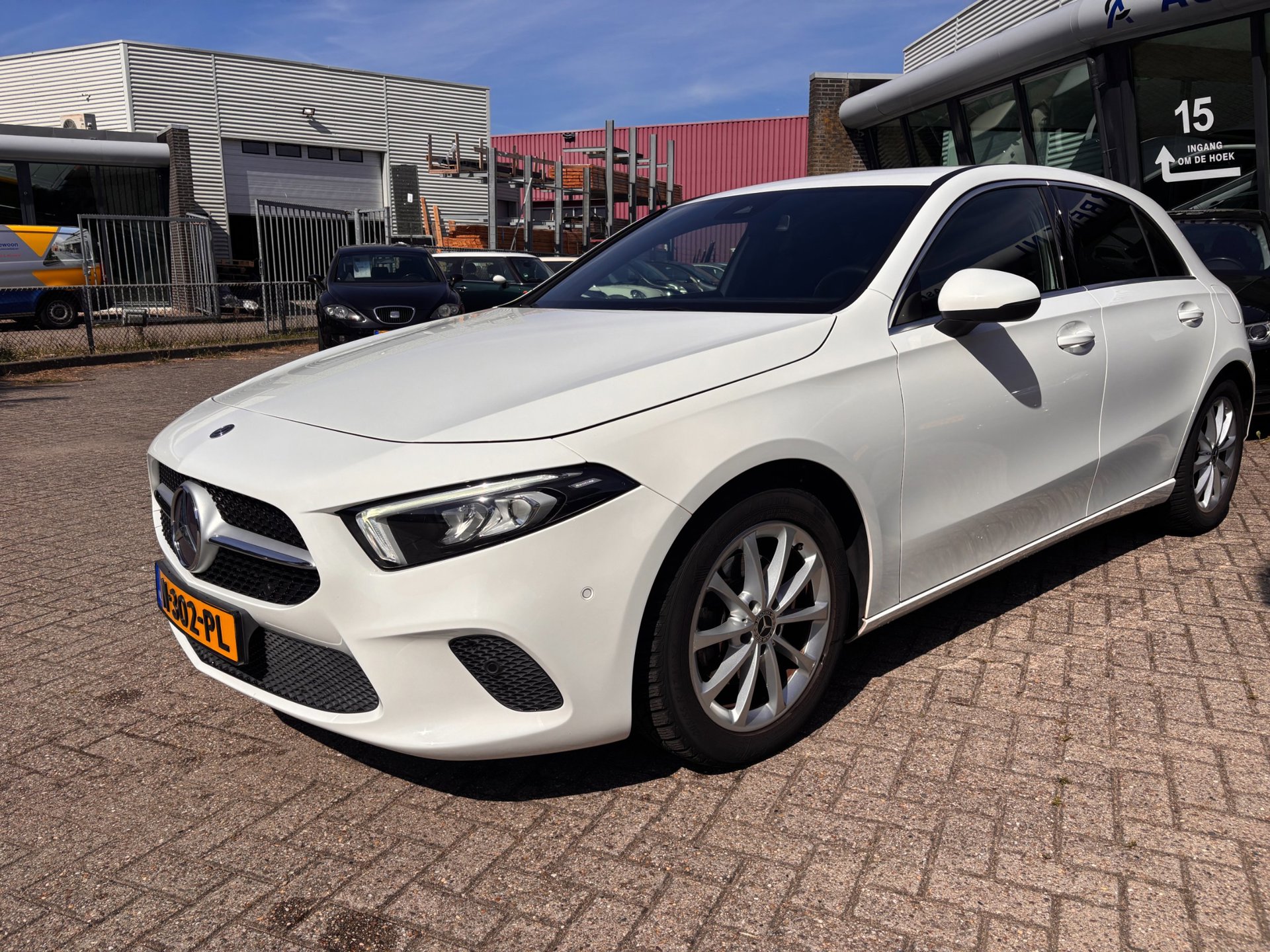 Foto van Mercedes-Benz A 200