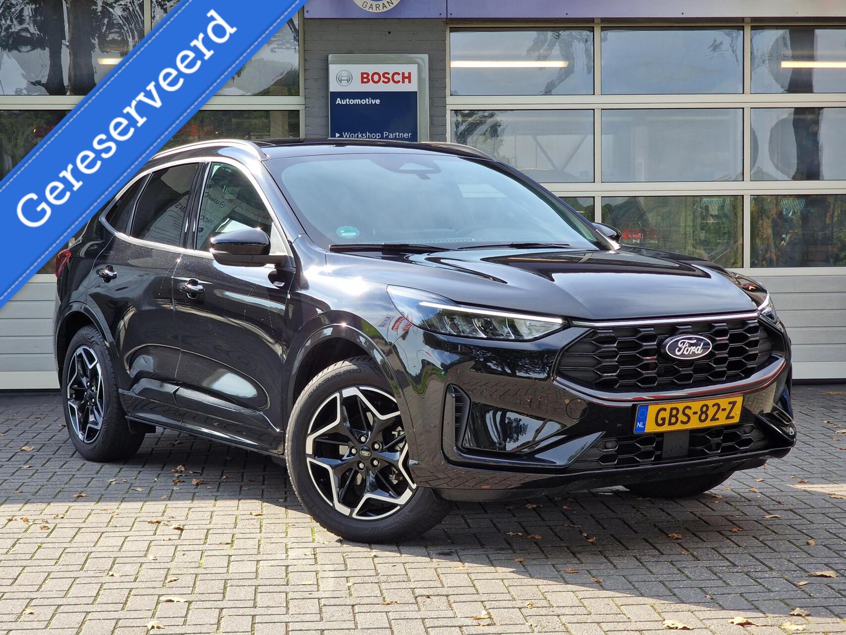 Ford Kuga 2.5 PHEV ST-Line X|Trekhaak|Pano|Clima|23.075KM|Digi-dash|19-inch All-seasons| 2024 - voorkant