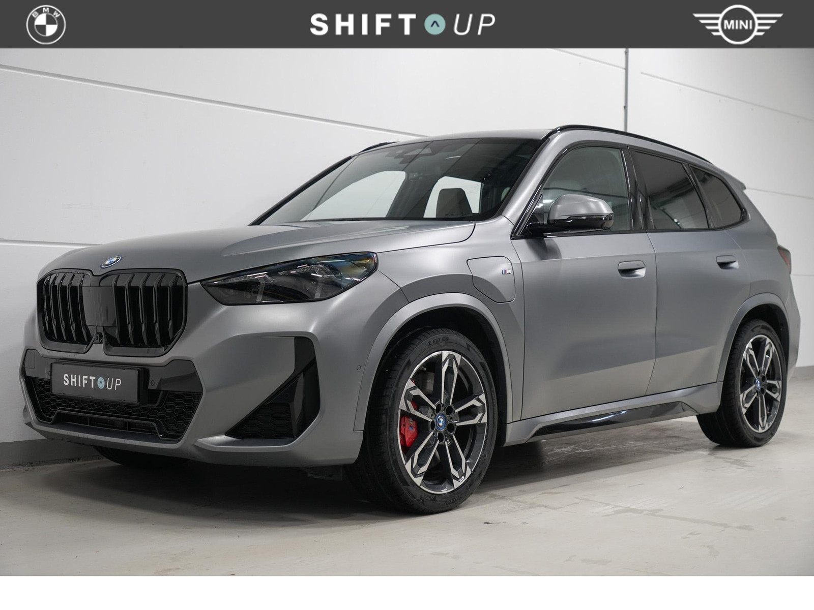 BMW X1 xDrive30e M-Sport | Panoramadak | Harman Kardon | Elektr. Trekhaak 2024 - voorkant