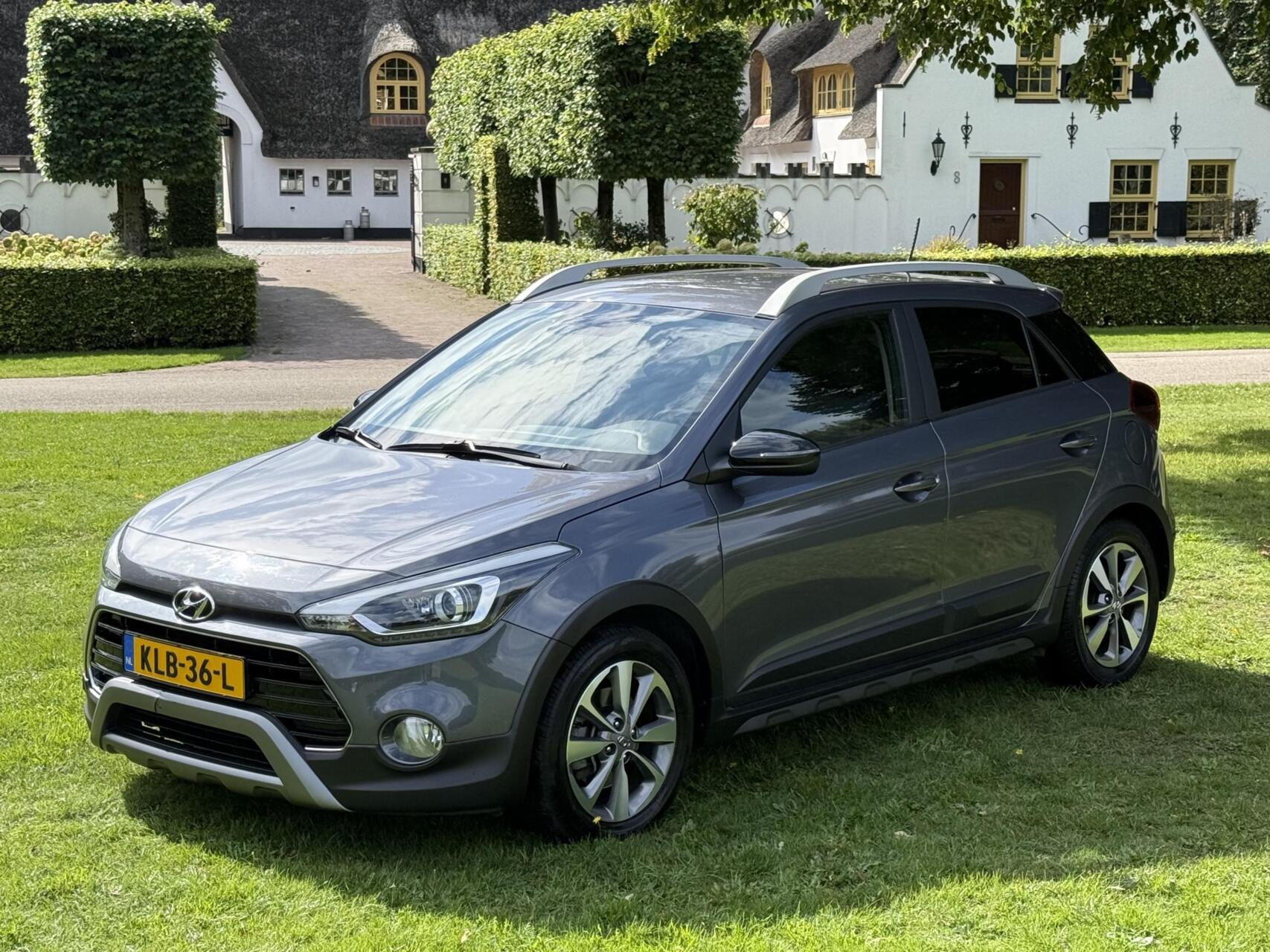 Hyundai I20 Active 1.0 T-GDI Automaat  48.117km non airco 2020 - voorkant