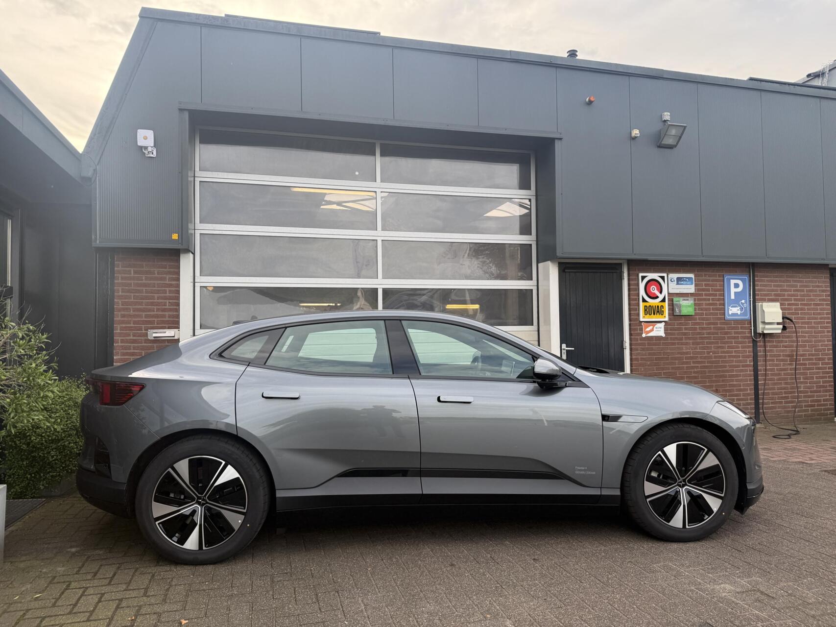 Foto van Polestar 4