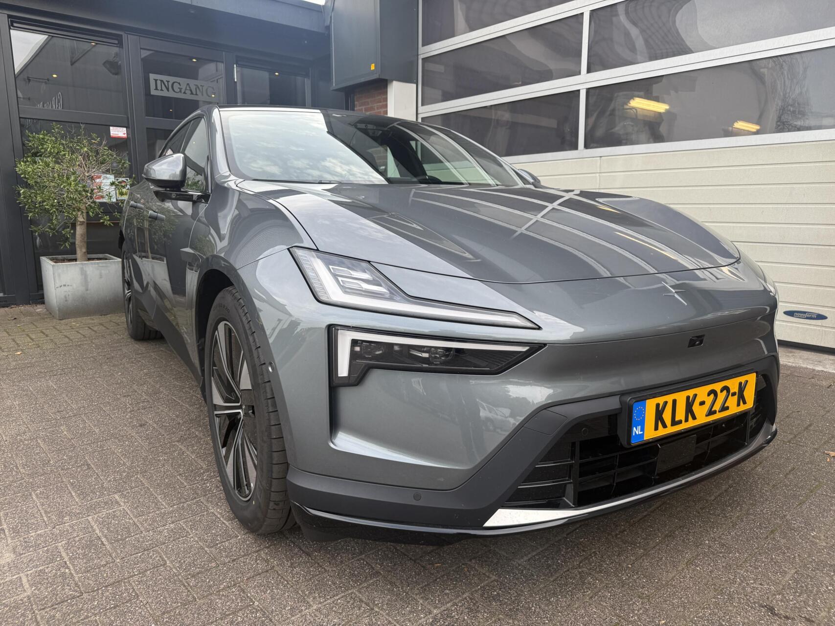 Foto van Polestar 4