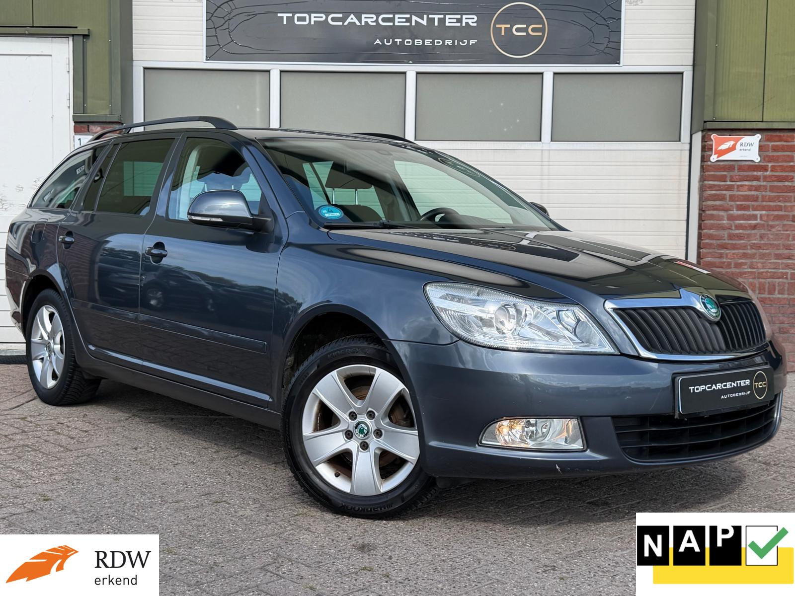 Skoda Octavia 1.4 TSI Ambit/AIRCO/PARKS/CRUISE/APK/NAP 2011 - voorkant