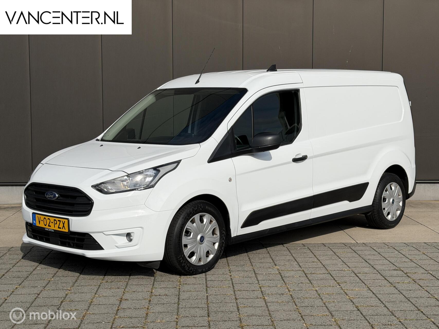 Ford Transit Connect Lang L2 1.0 Ecoboost 100PK Benzine Bank 2023 - voorkant