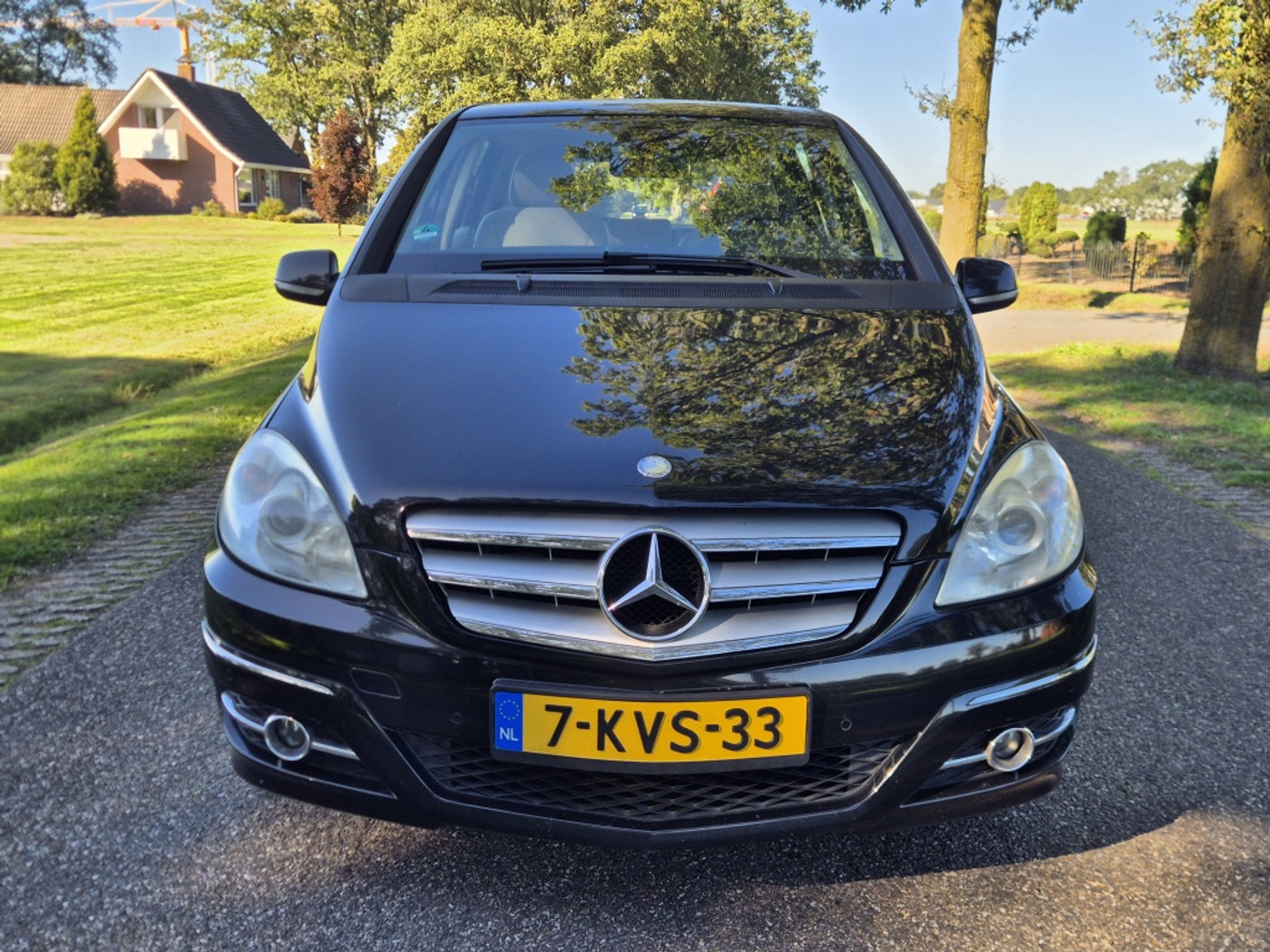 Foto van Mercedes-Benz B 200