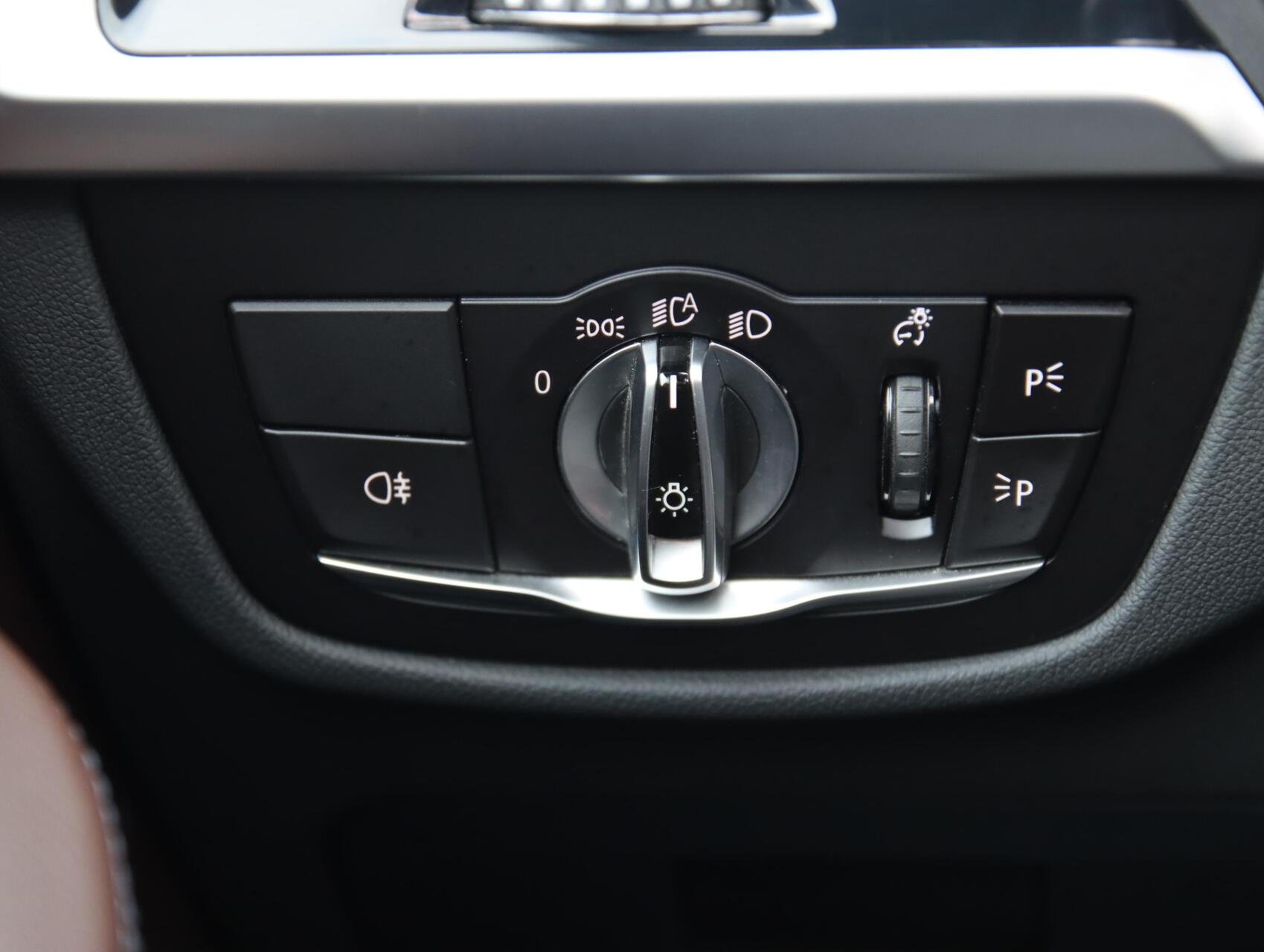 Foto van BMW Ix3