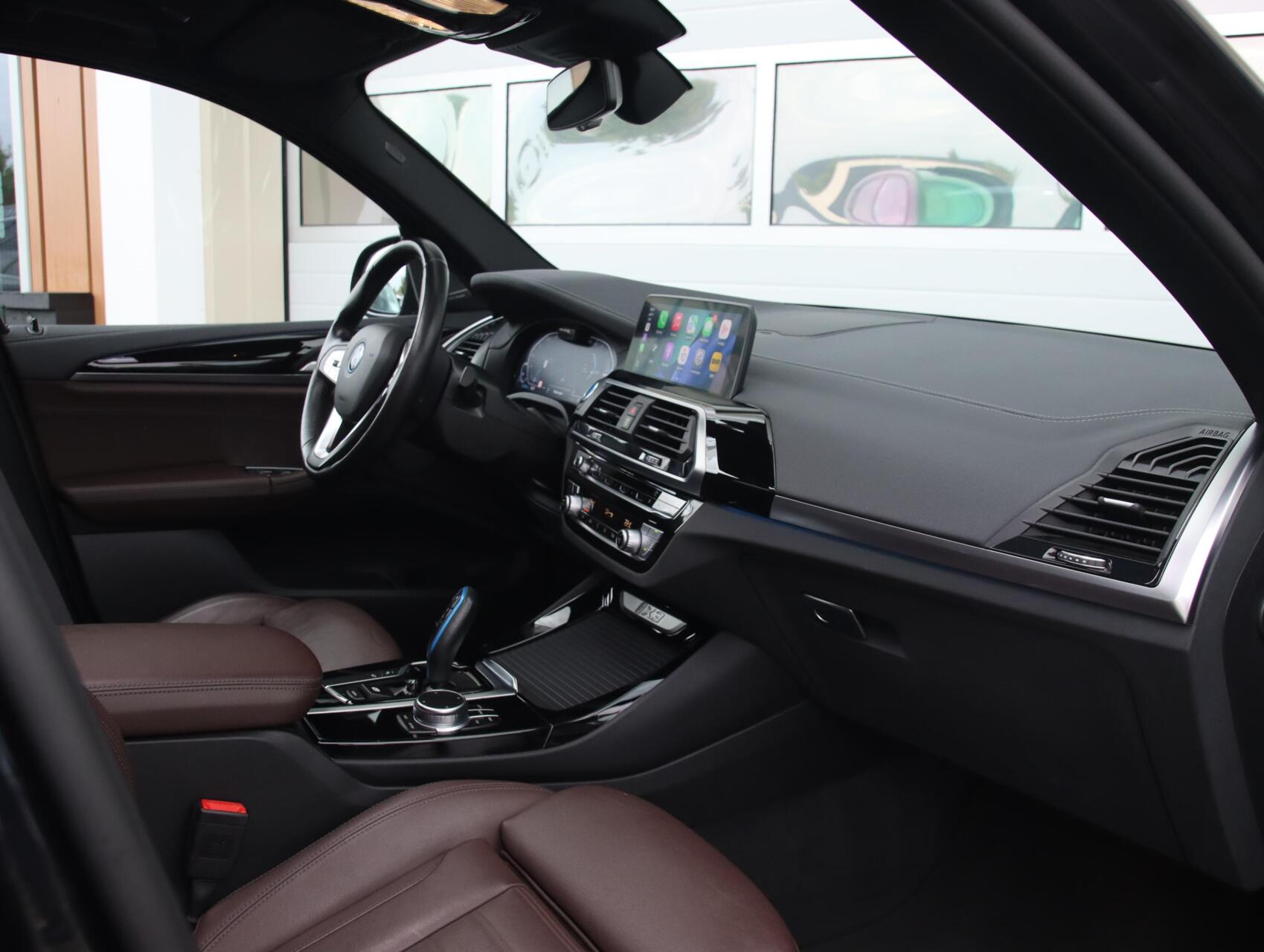 Foto van BMW Ix3