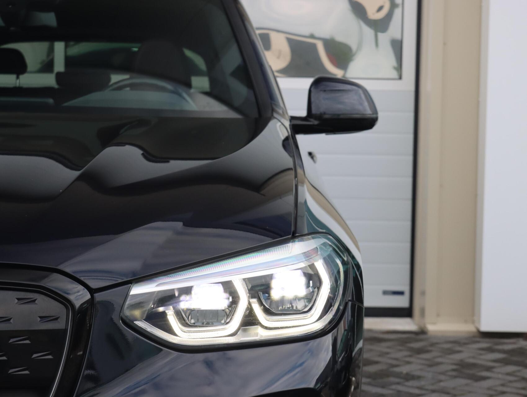 Foto van BMW Ix3