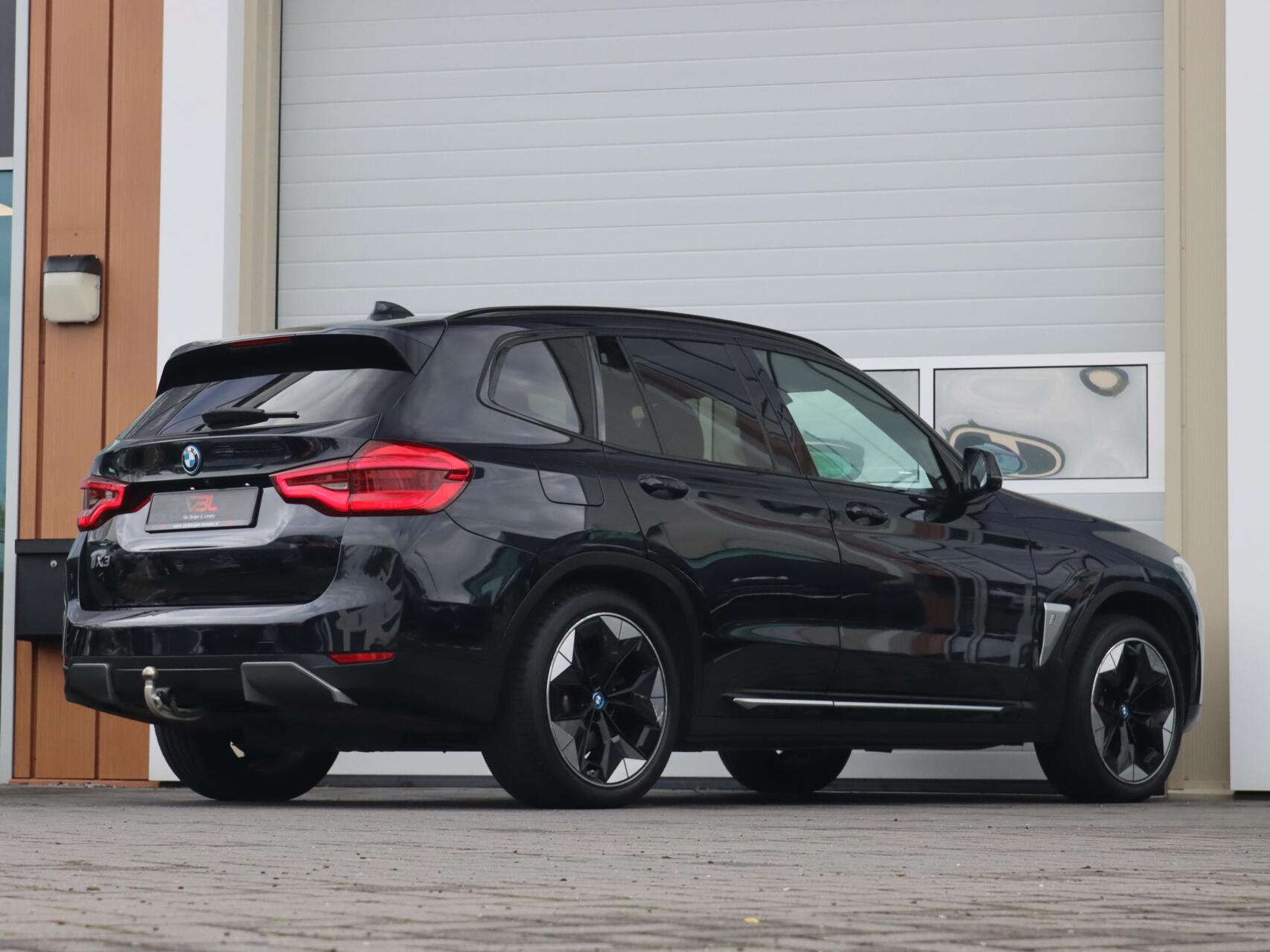 Foto van BMW Ix3