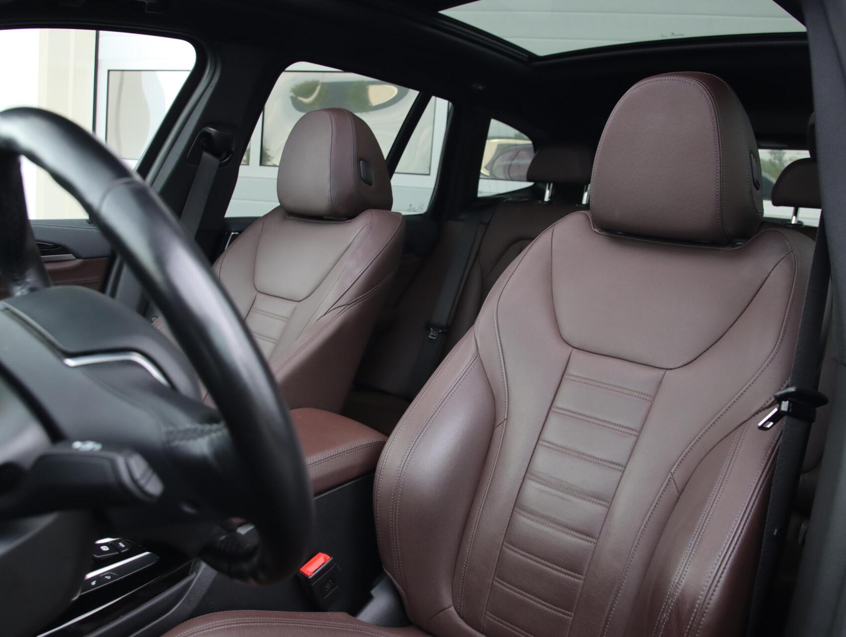 Foto van BMW Ix3