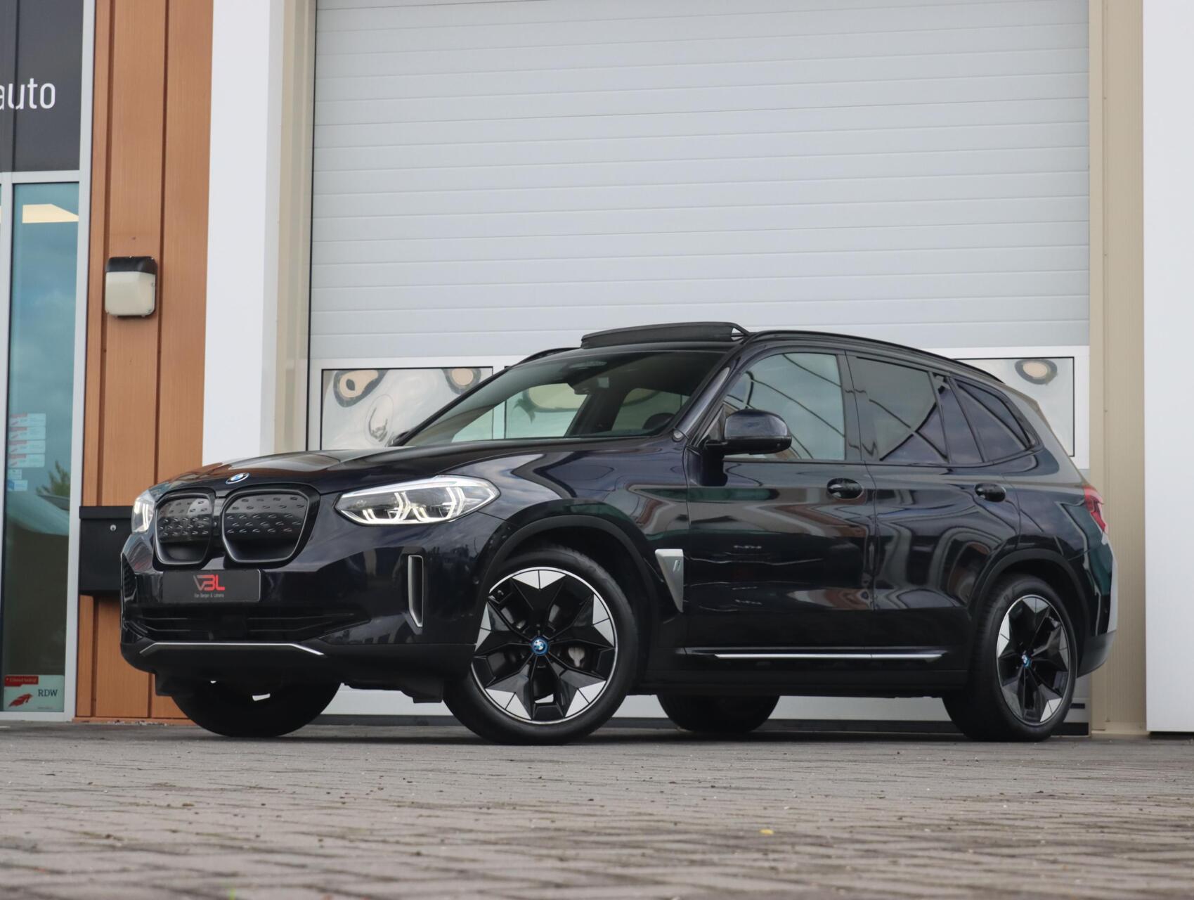 Foto van BMW Ix3