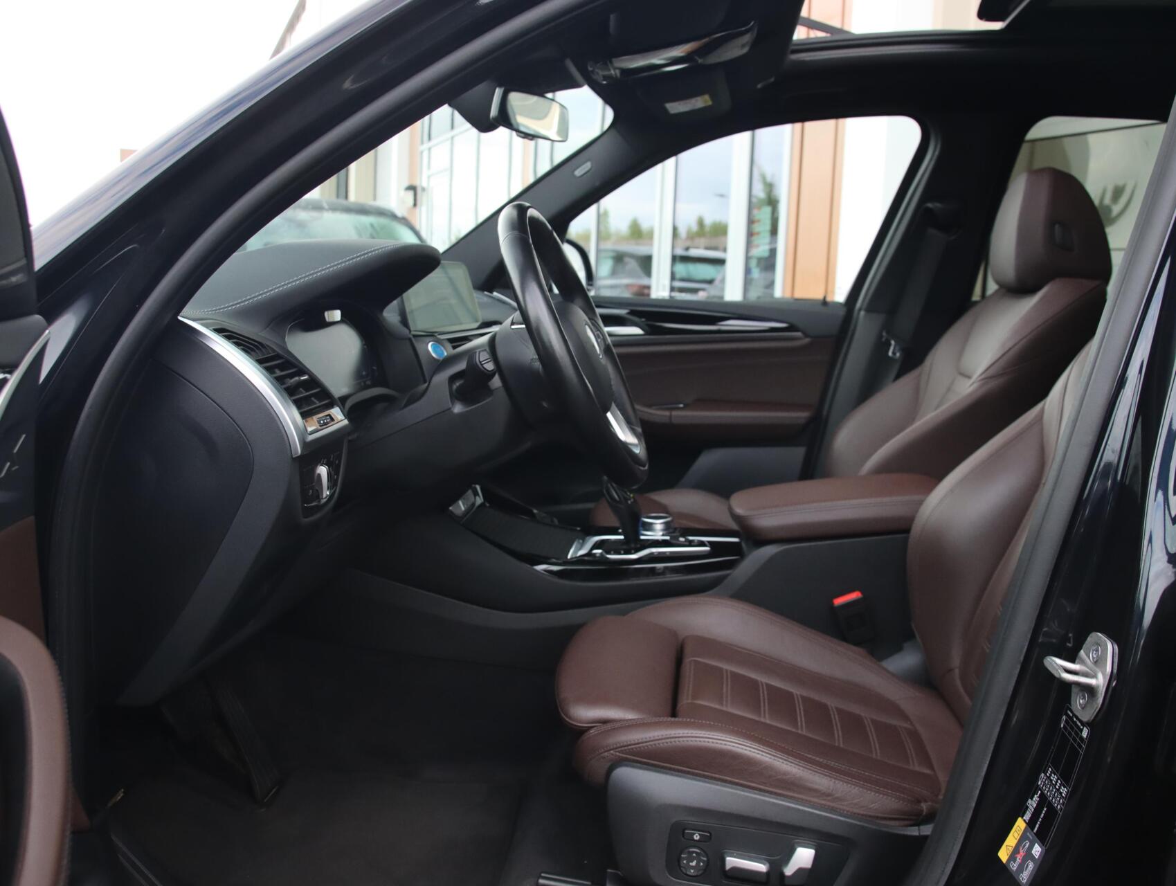 Foto van BMW Ix3