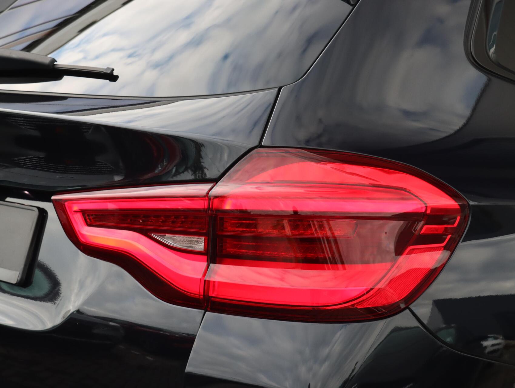 Foto van BMW Ix3