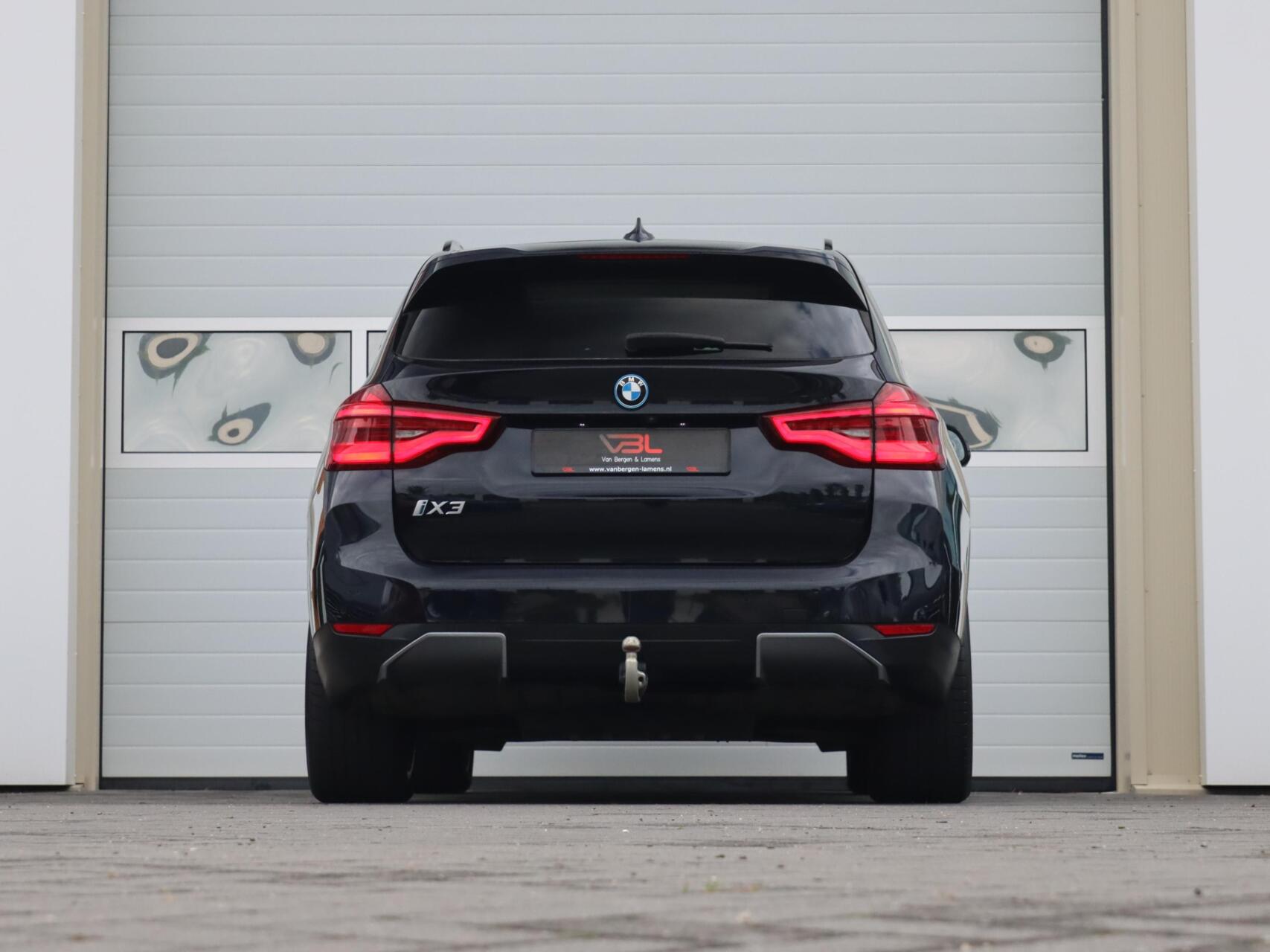 Foto van BMW Ix3