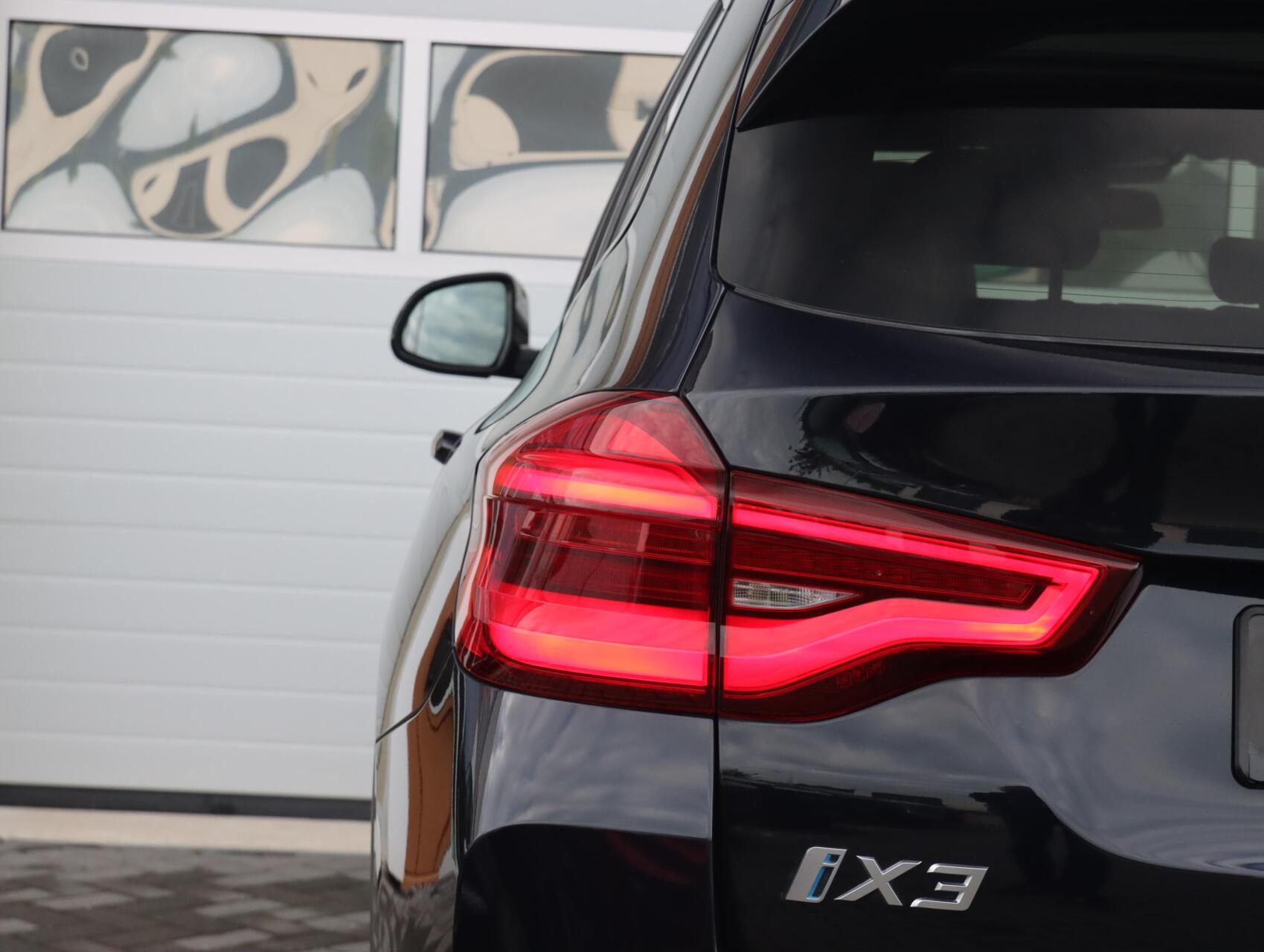 Foto van BMW Ix3
