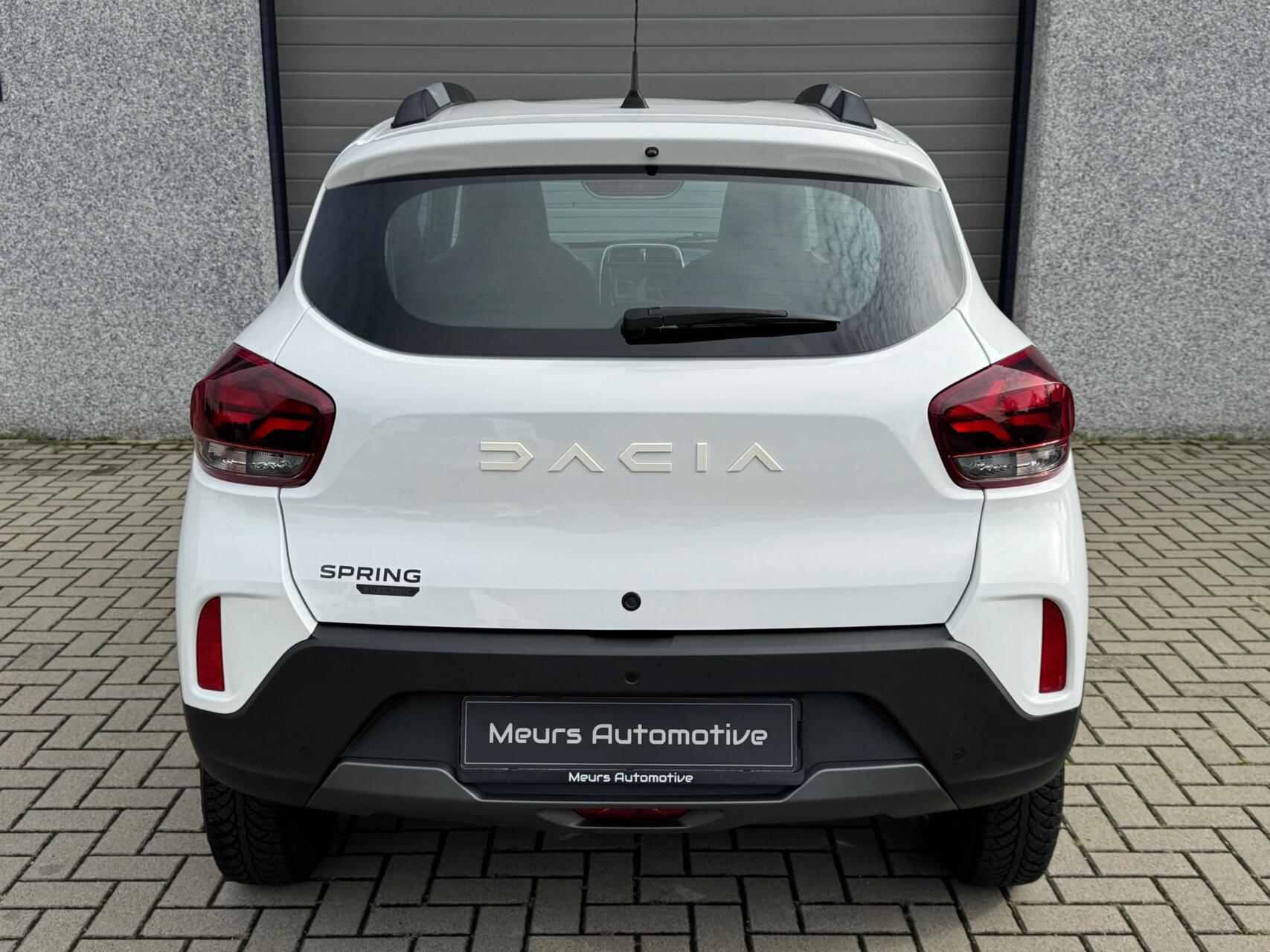 Foto van Dacia Spring