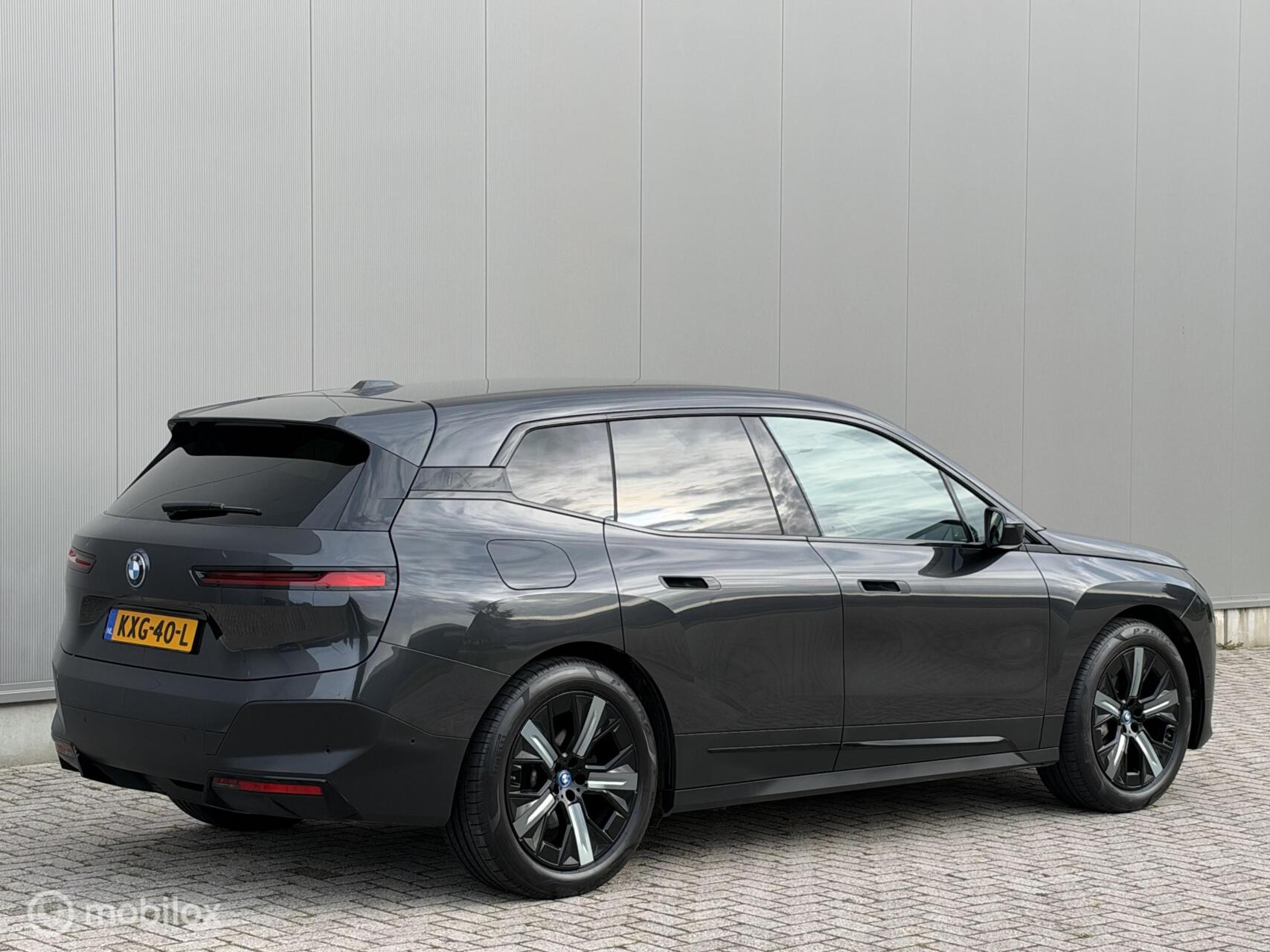 Foto van BMW Ix