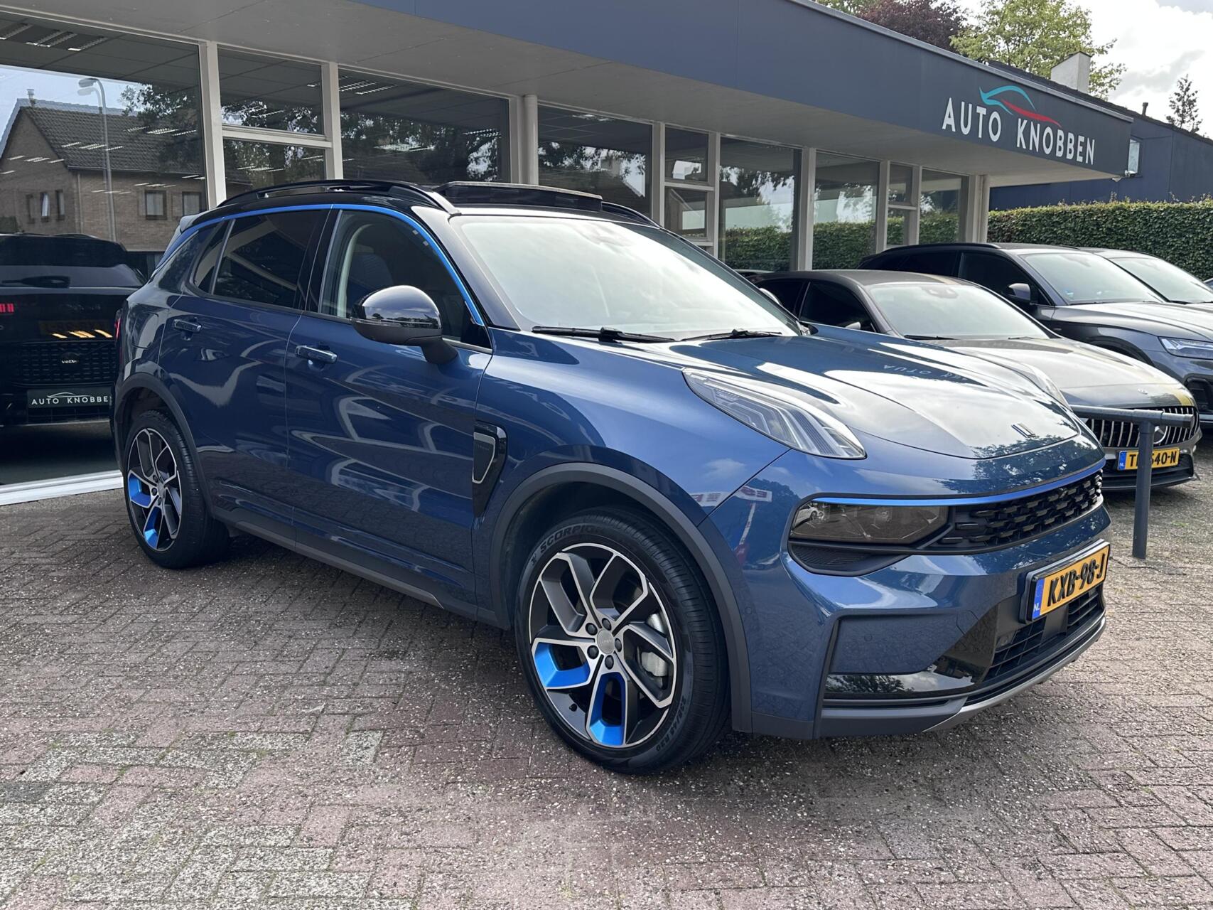 Foto van LYNK & Co 01