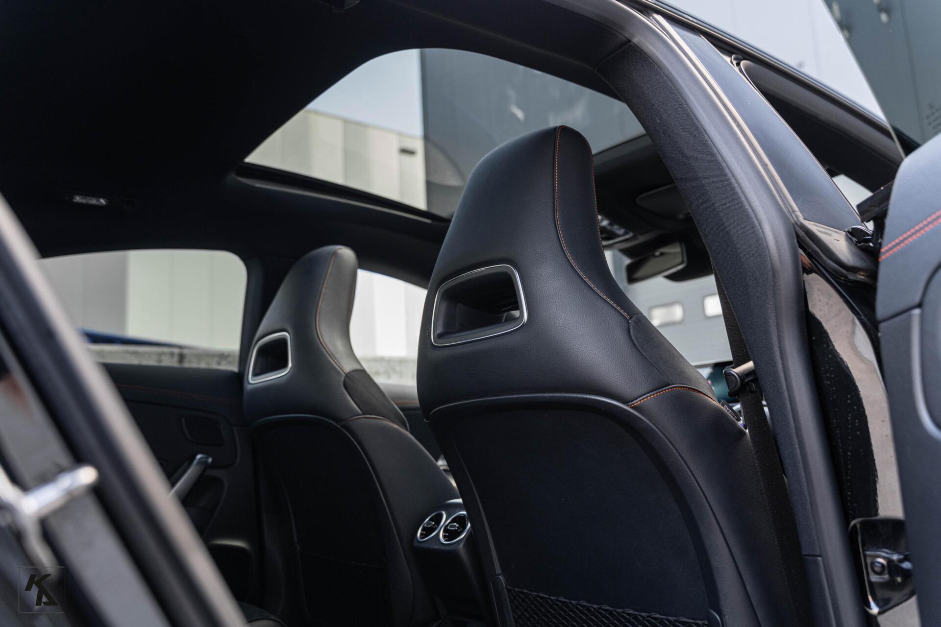 Foto van Mercedes Cla-klasse