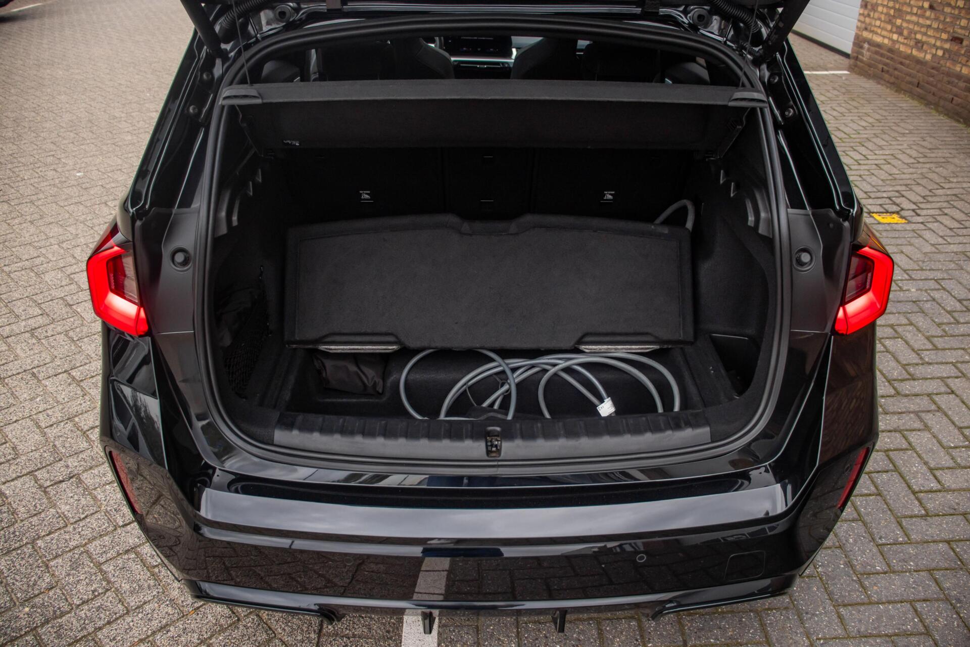 Foto van BMW Ix1