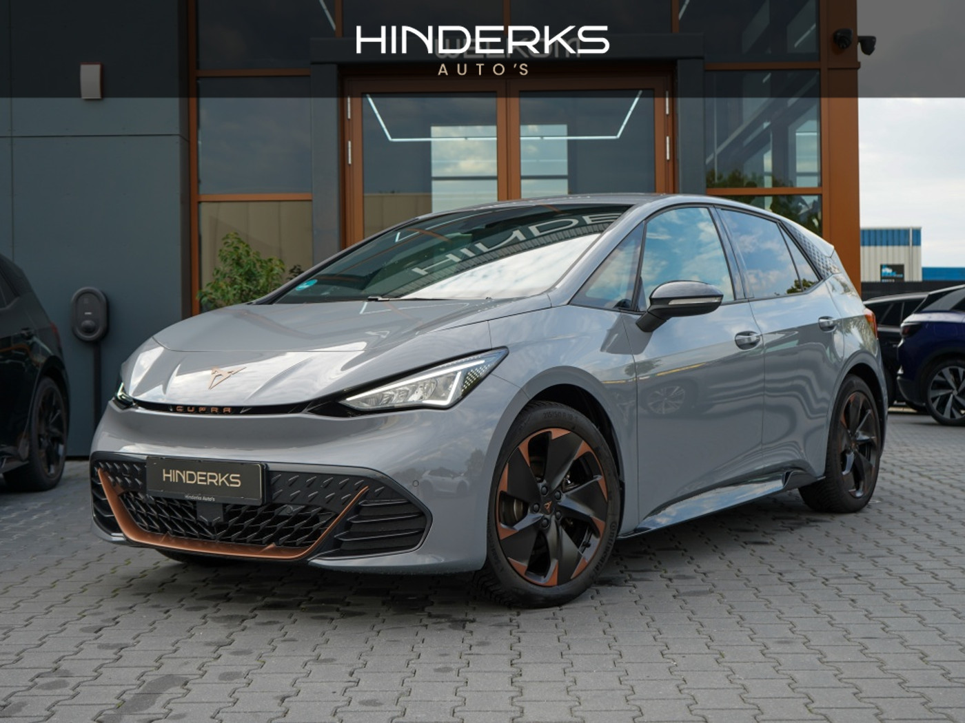 Cupra Born Perf. One 62 kWh | 90.48% SOH | Beats | Massage | Camera | Travel assist 2022 - voorkant