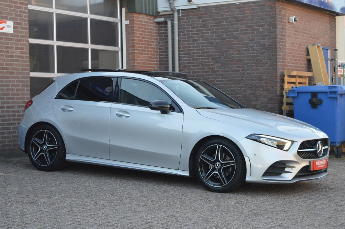 Foto van Mercedes-Benz A 180