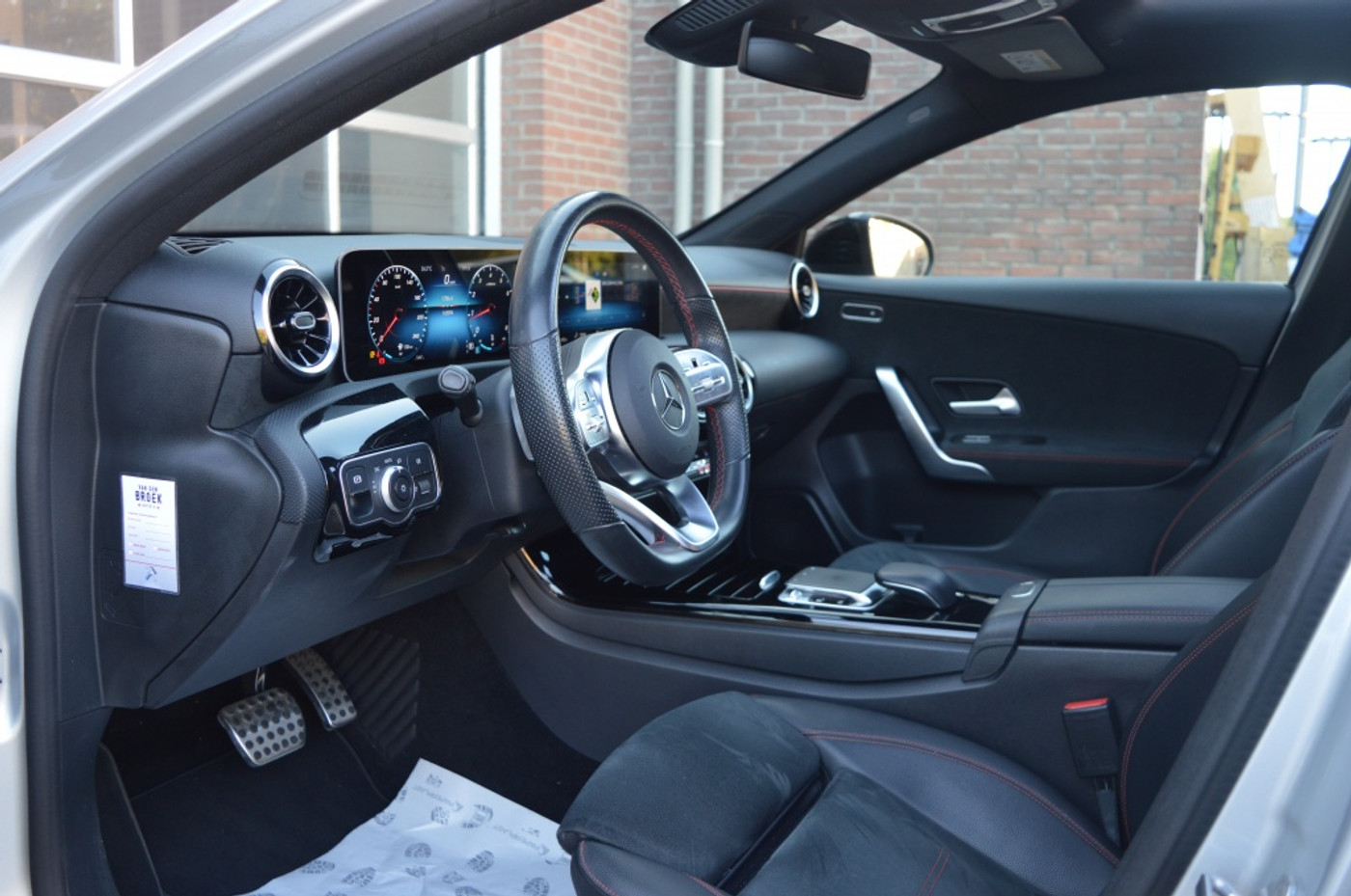 Foto van Mercedes-Benz A 180