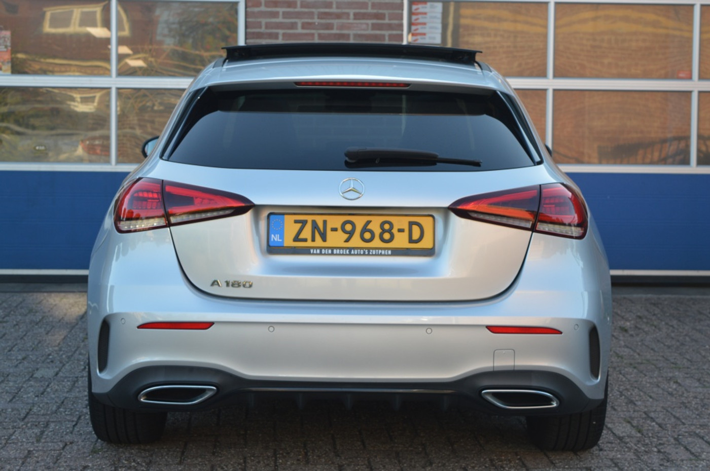 Foto van Mercedes-Benz A 180