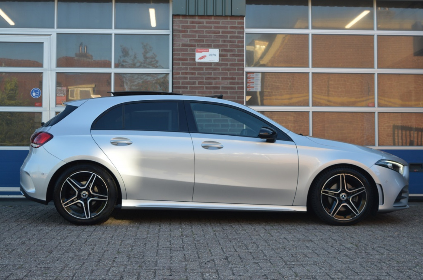 Foto van Mercedes-Benz A 180
