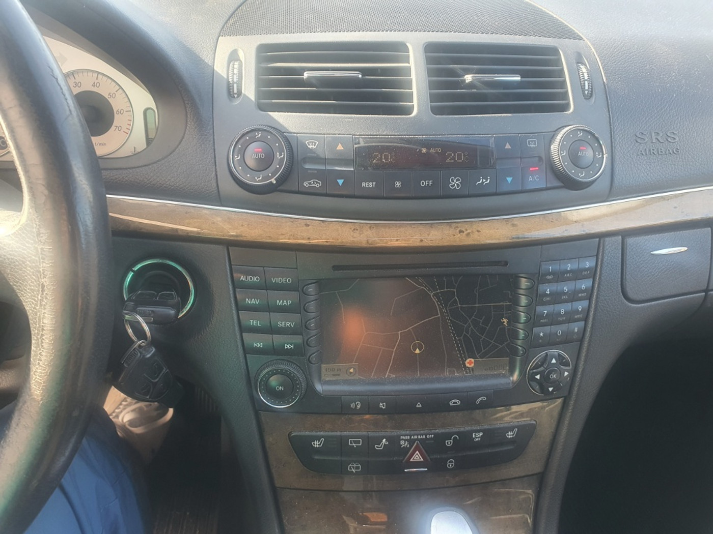 Foto van Mercedes-Benz E 280