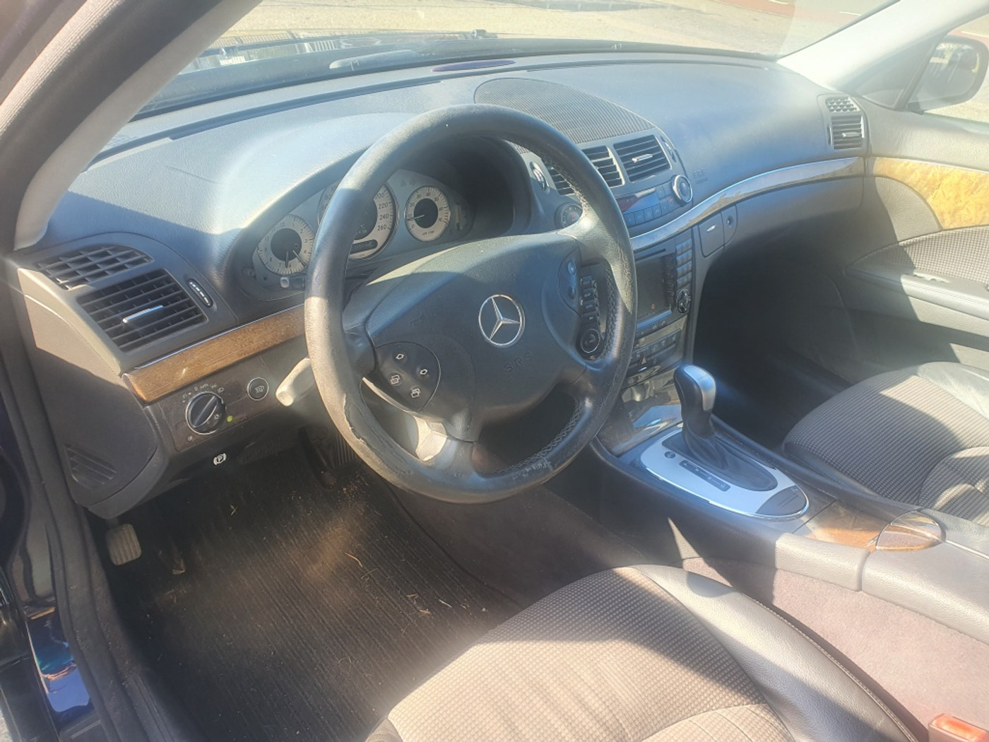 Foto van Mercedes-Benz E 280