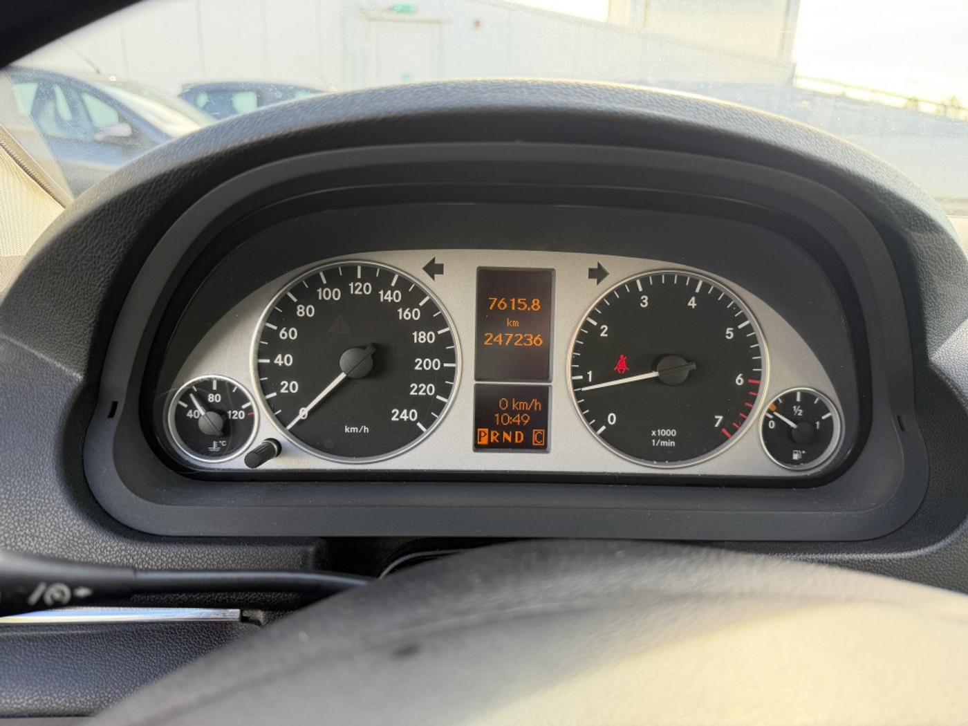 Foto van Mercedes-Benz B 200