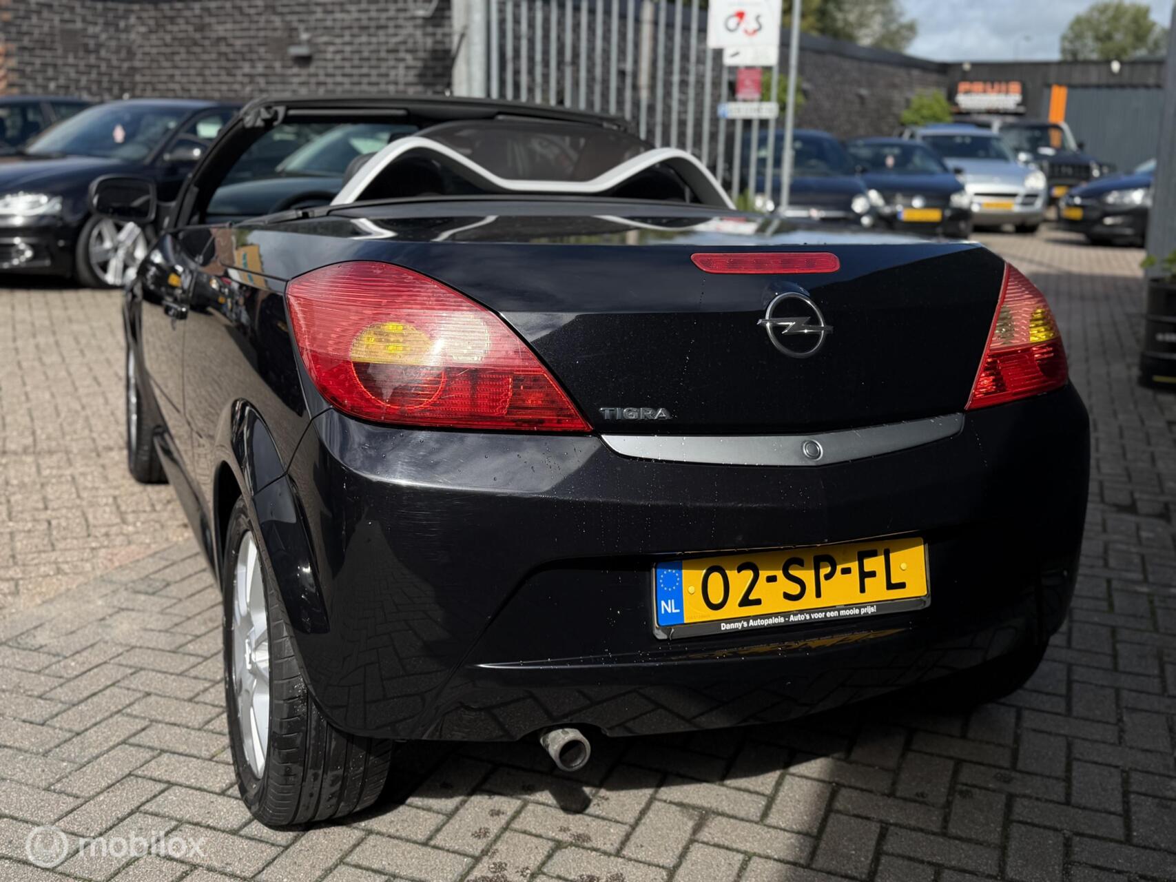 Foto van Opel Tigra