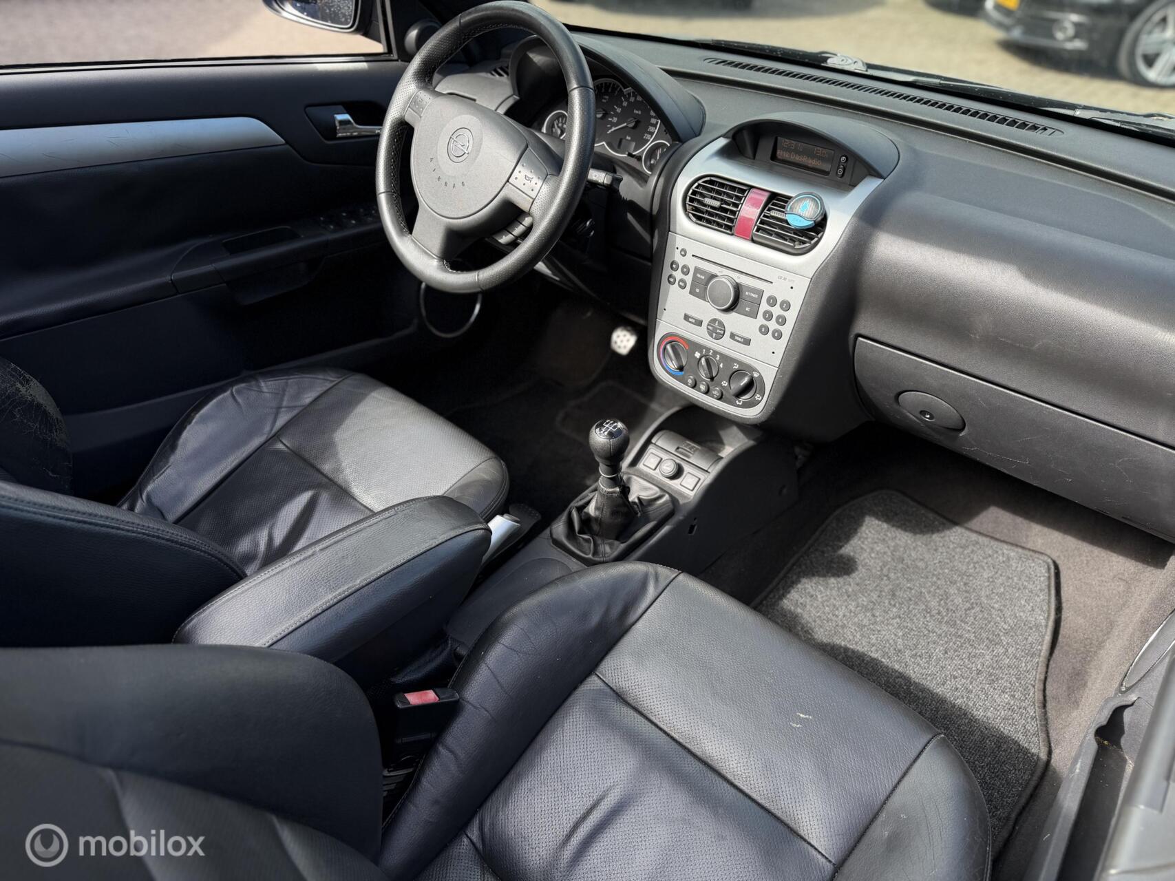 Foto van Opel Tigra