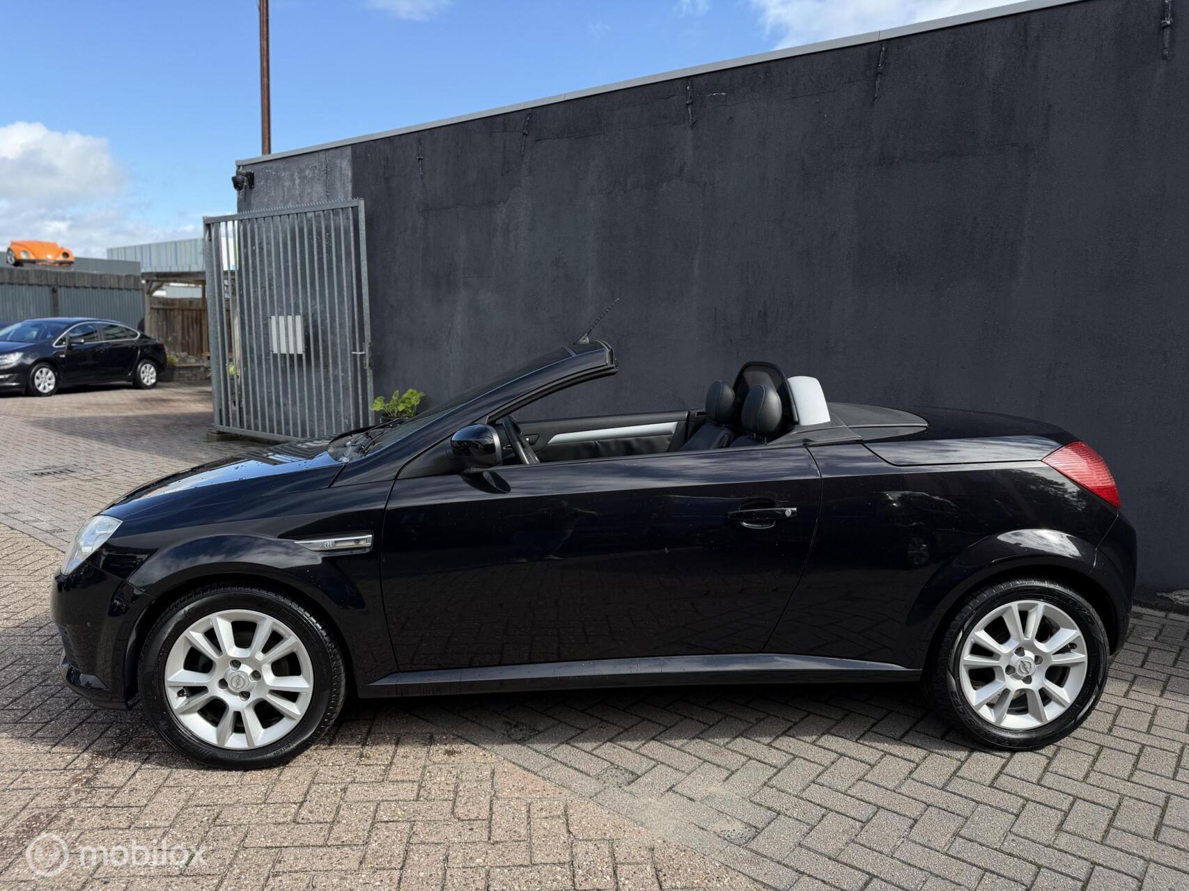 Foto van Opel Tigra