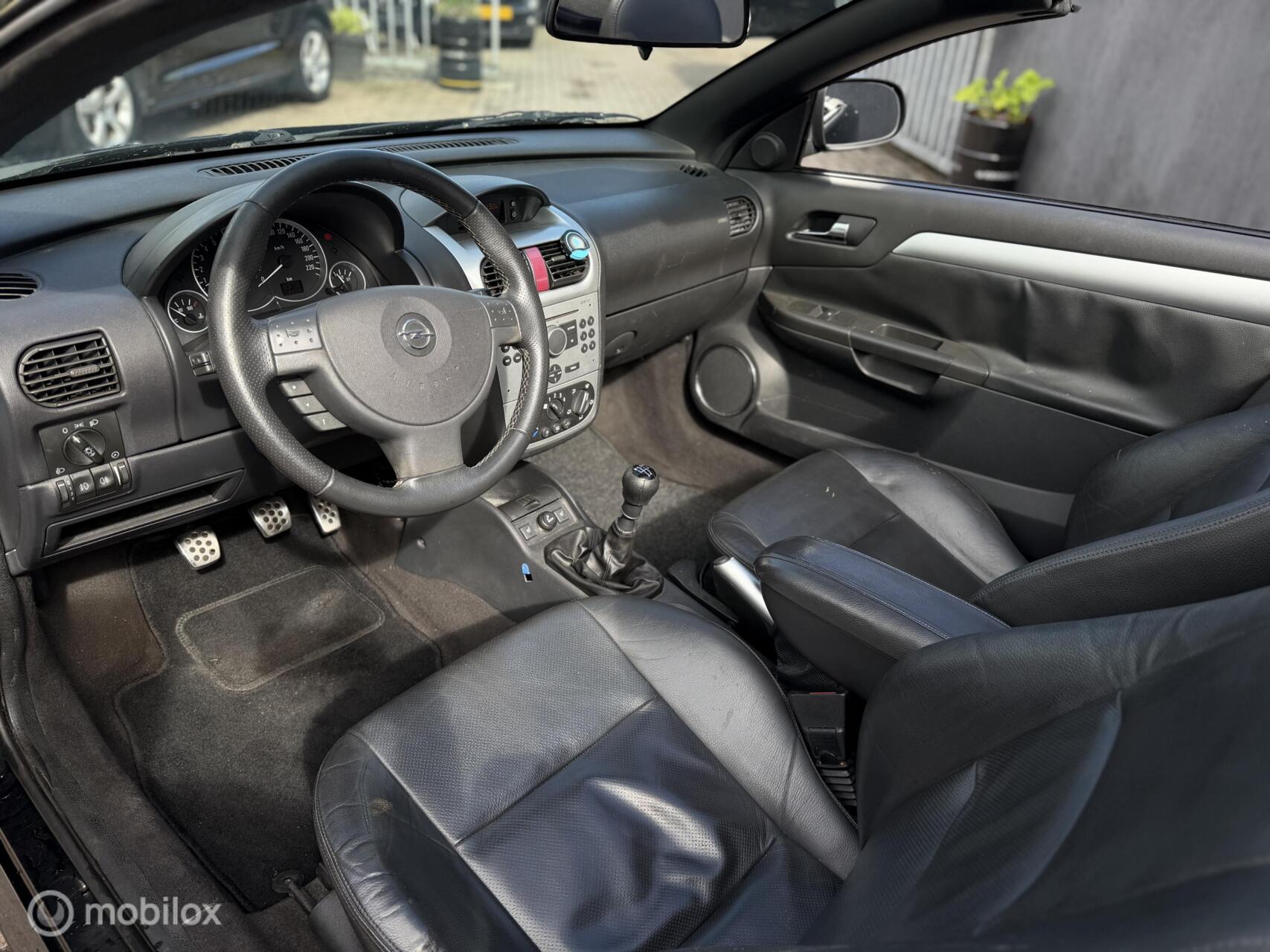 Foto van Opel Tigra