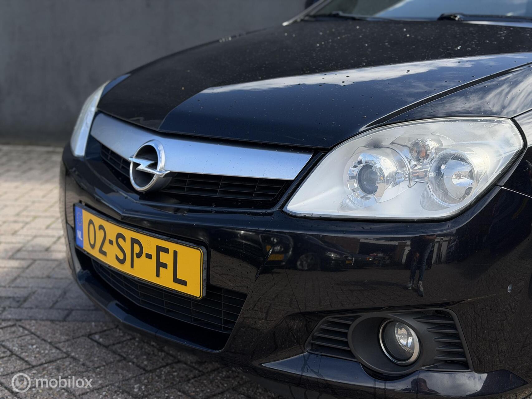 Foto van Opel Tigra