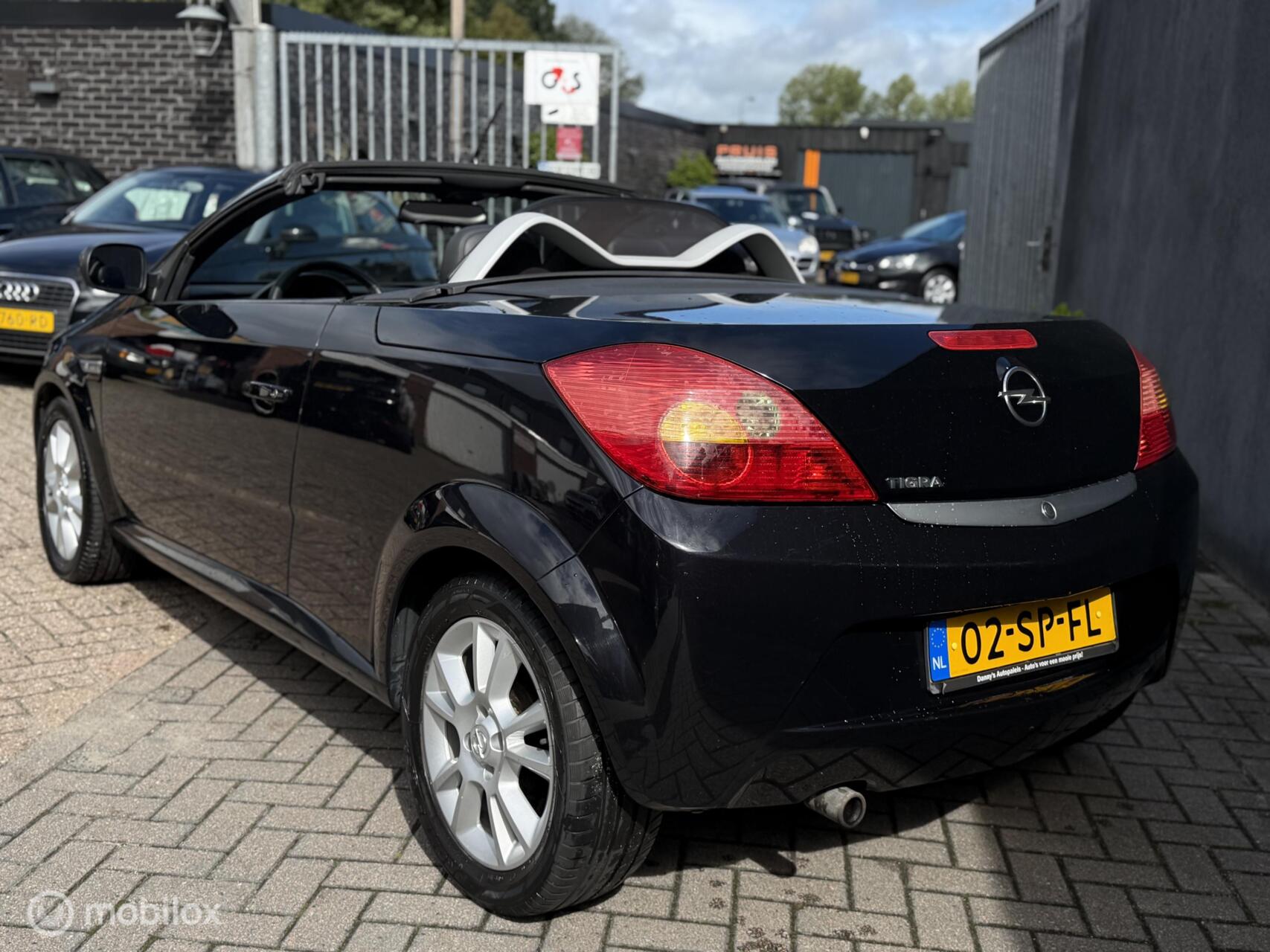 Foto van Opel Tigra