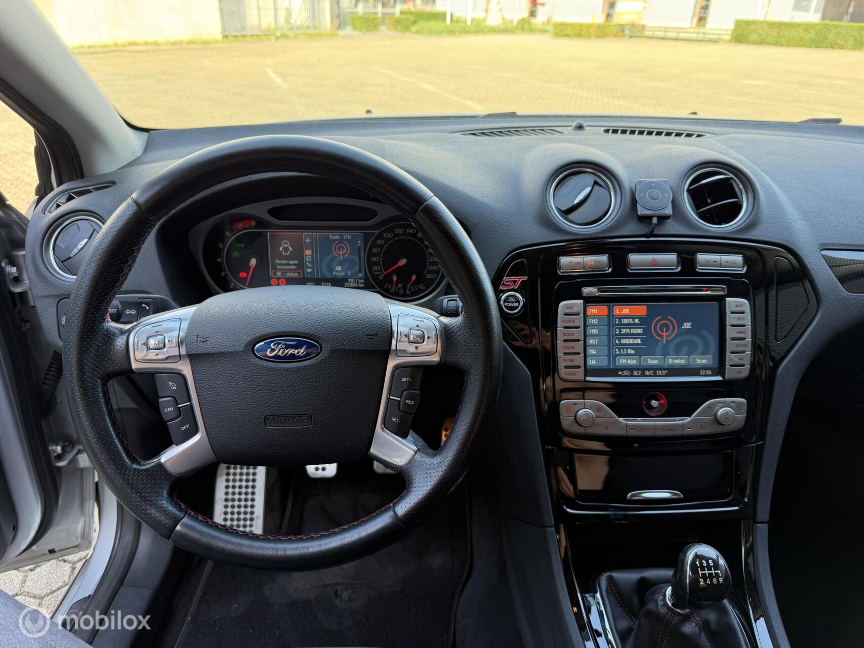 Foto van Ford Mondeo