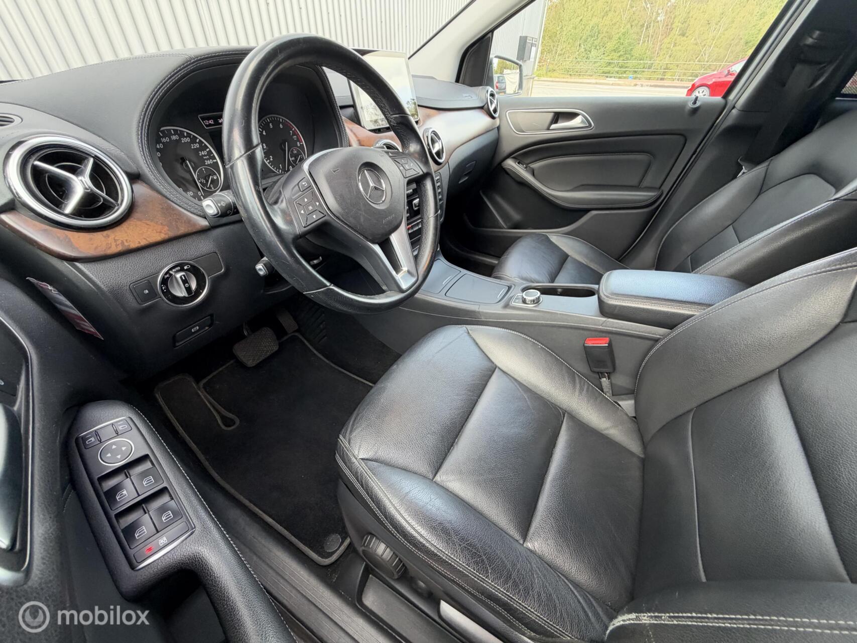 Foto van Mercedes-Benz B 200
