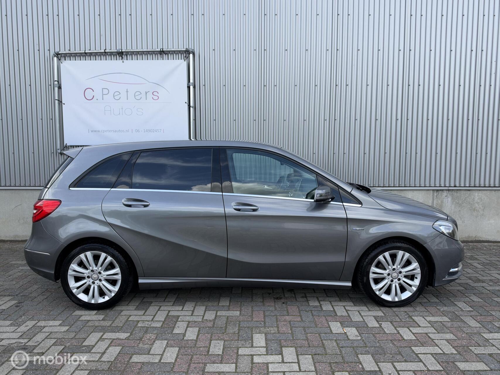 Foto van Mercedes-Benz B 200